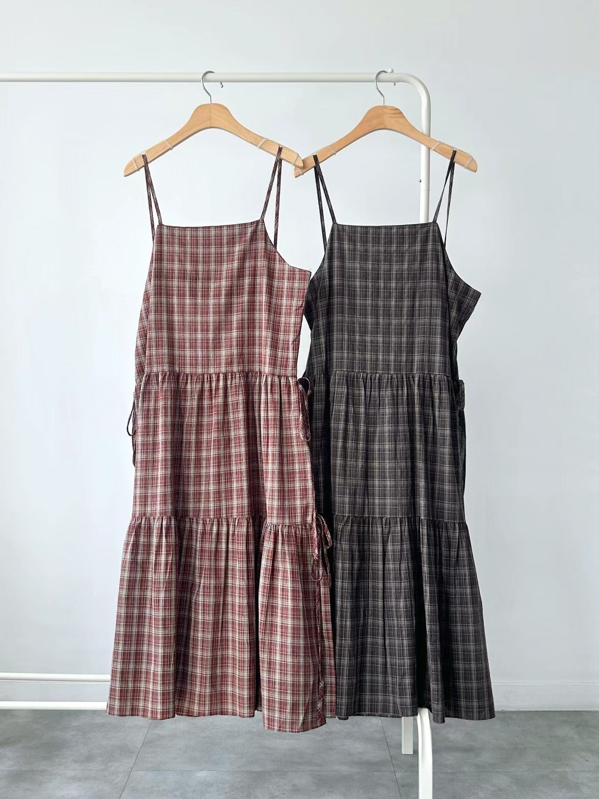 側分岔綁結格紋吊帶OPS🪵|2色入