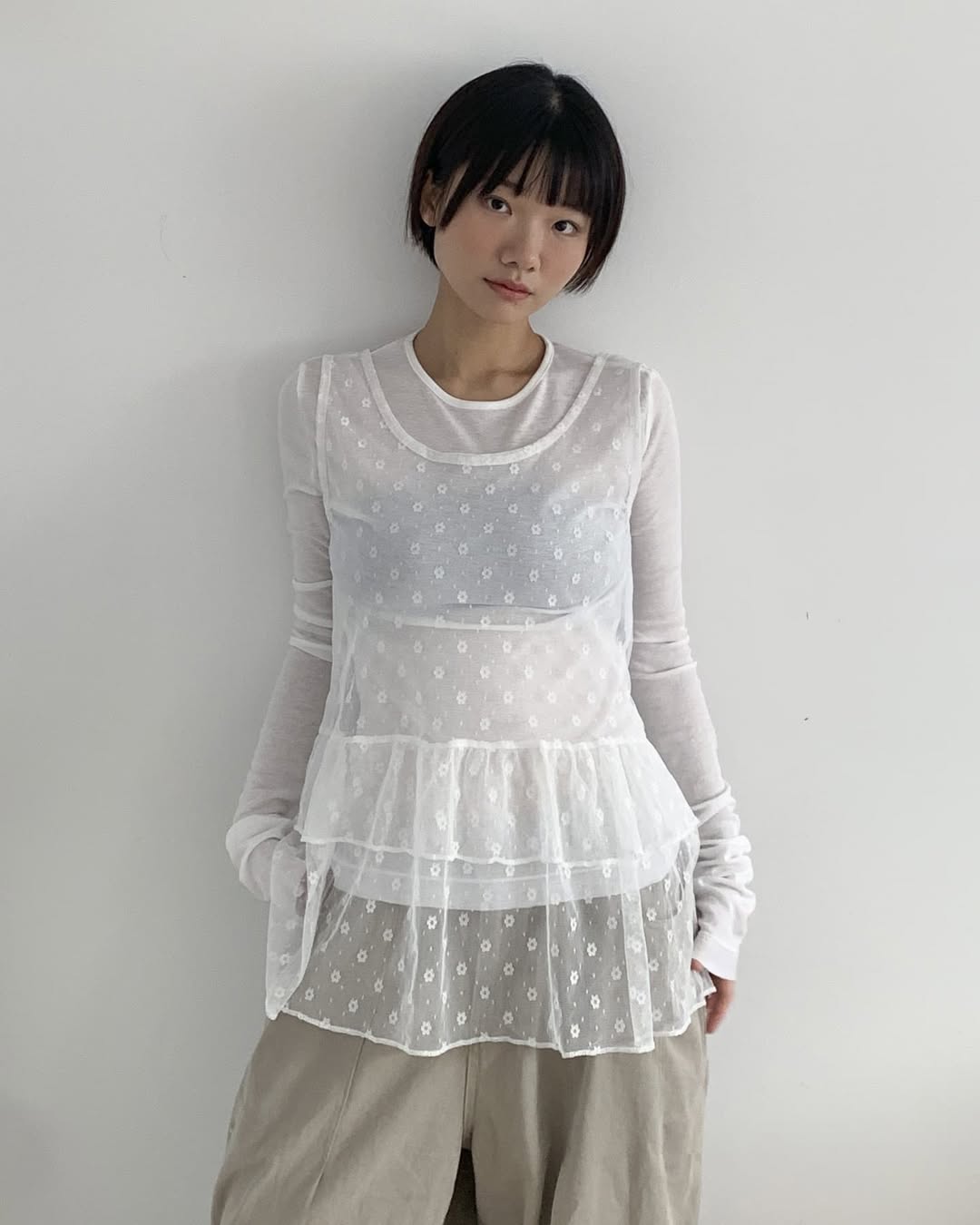 小花花 ✿ 雙層荷葉透透背心layer|2色入