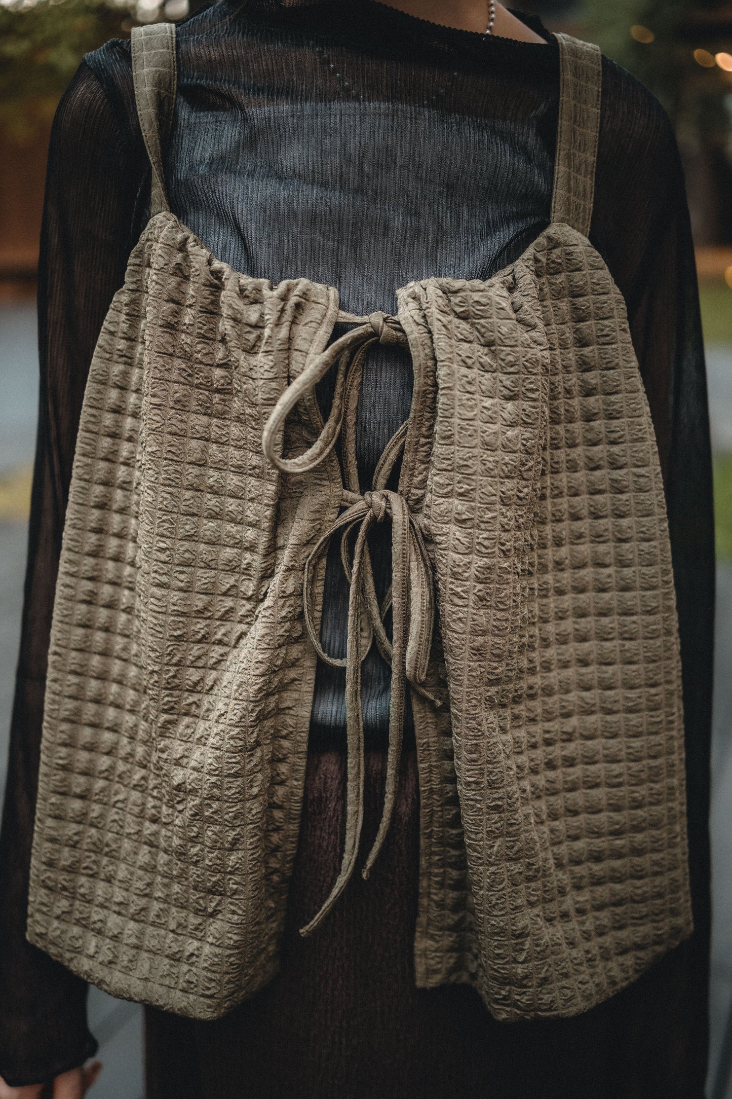 多穿法!泡泡格綁帶背心外搭|4色入