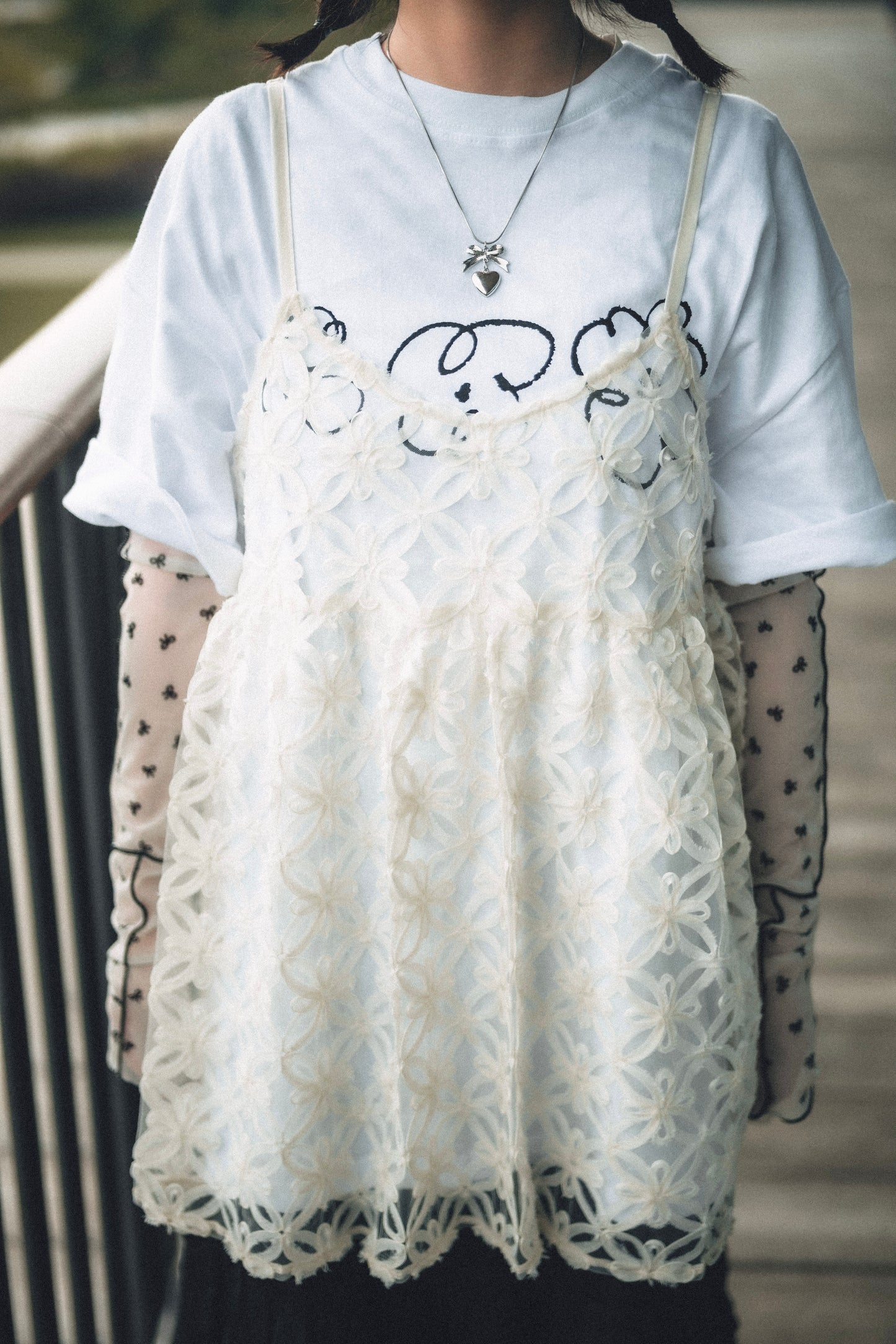 手繪🖍️三朵花寬鬆TEE|4色入