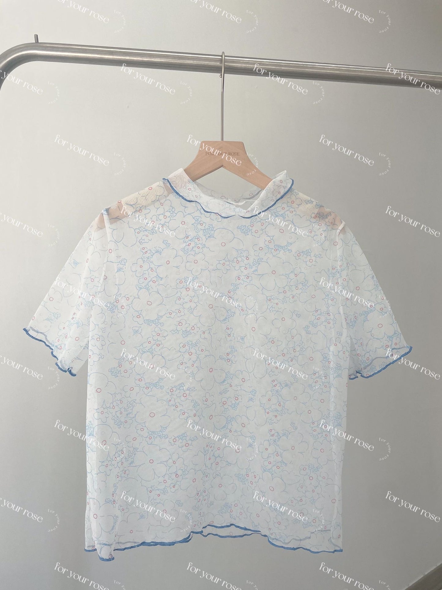 明線花花透膚感ruffle top|2色入