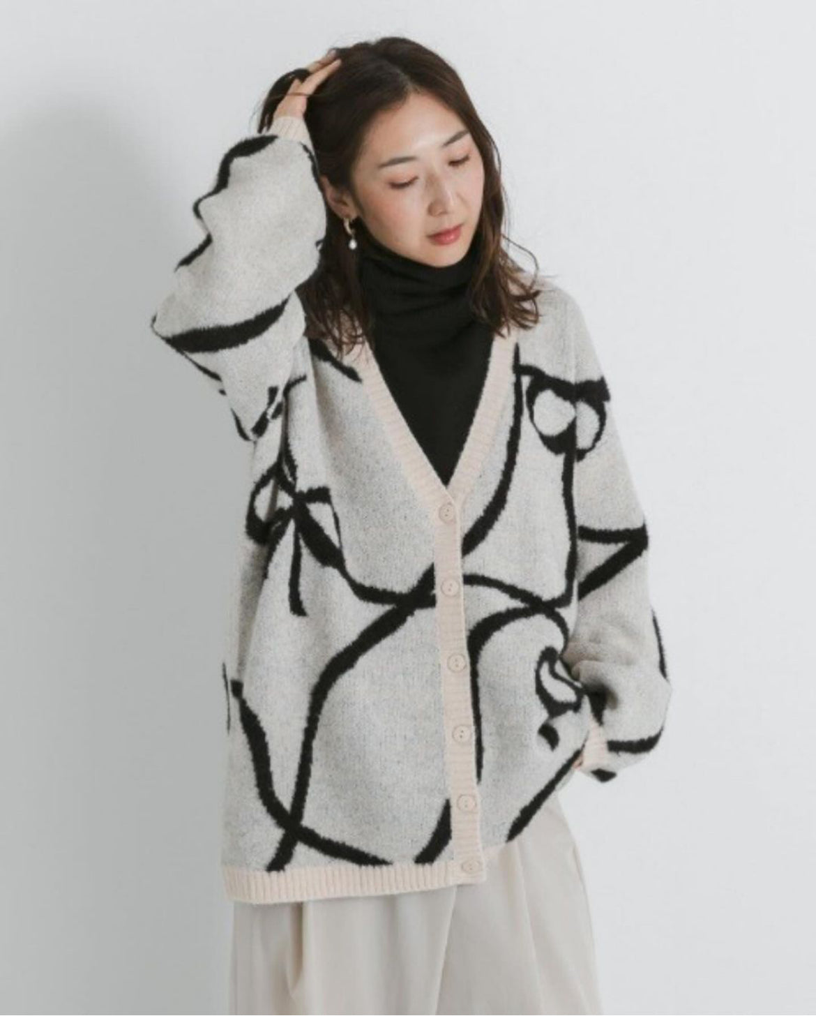 超靚必入😭❣️線描蝴蝶結針織外套|3色入