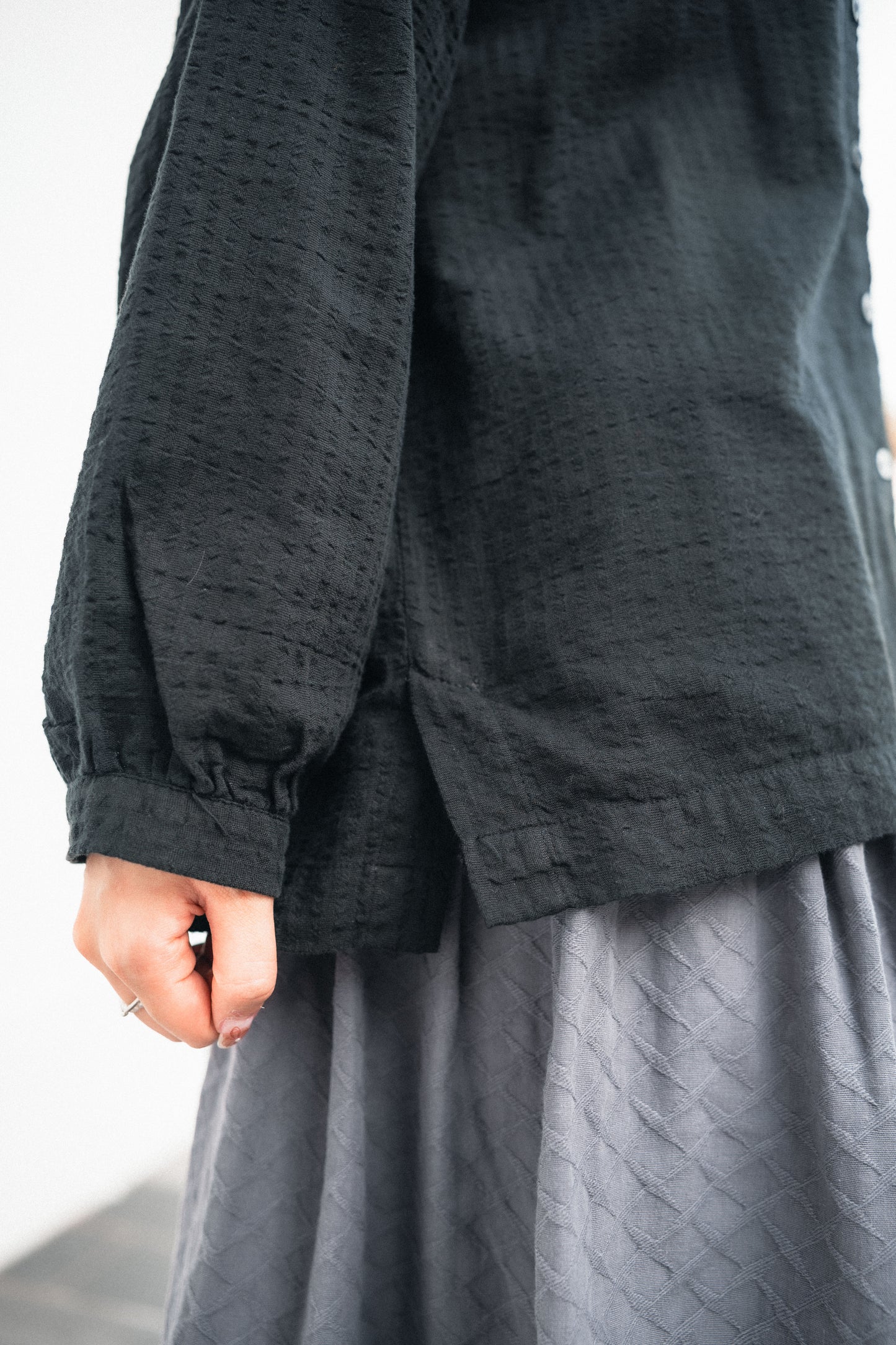 百搭易襯!圓領粒粒格紋襯衫|3色入