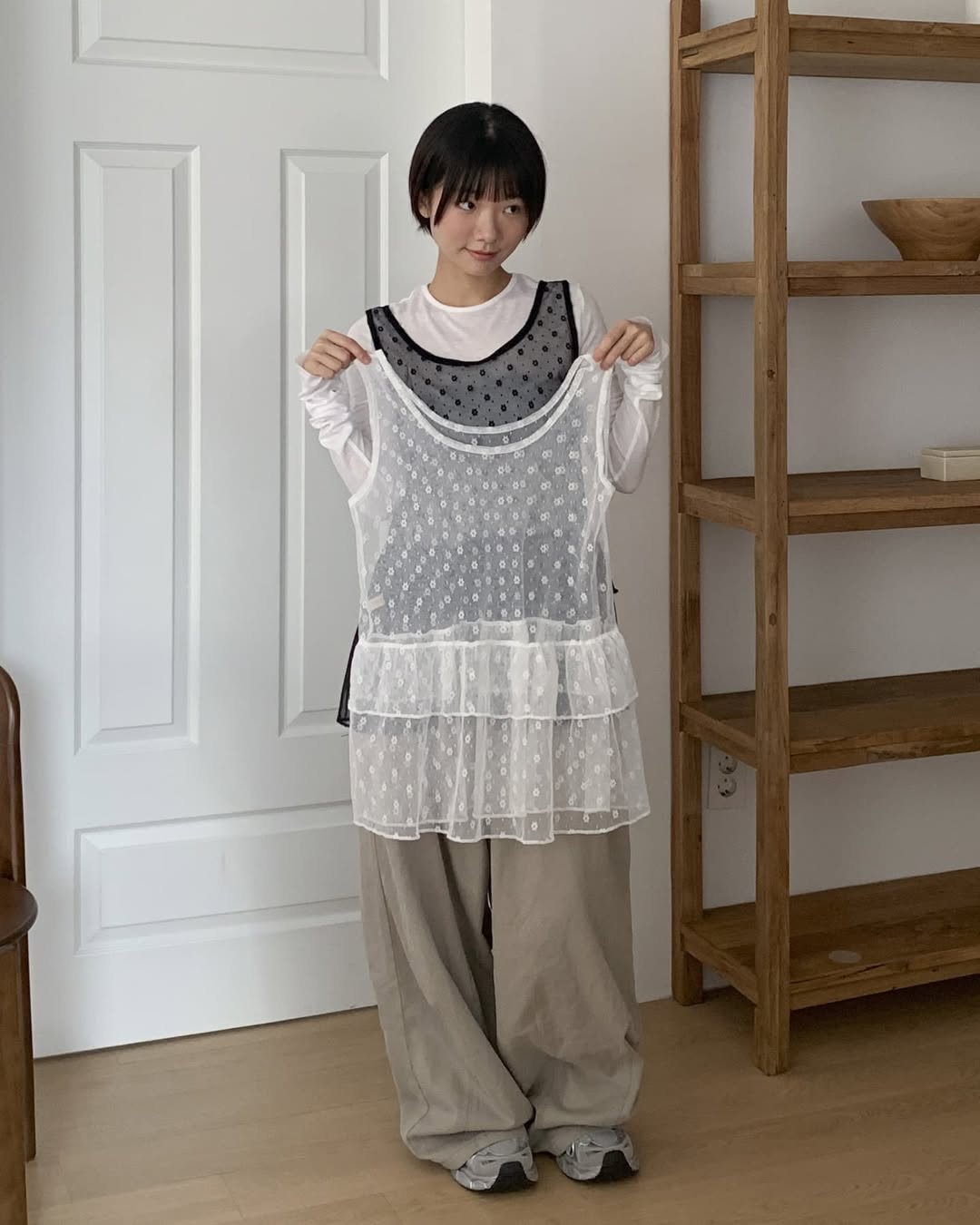 小花花 ✿ 雙層荷葉透透背心layer|2色入