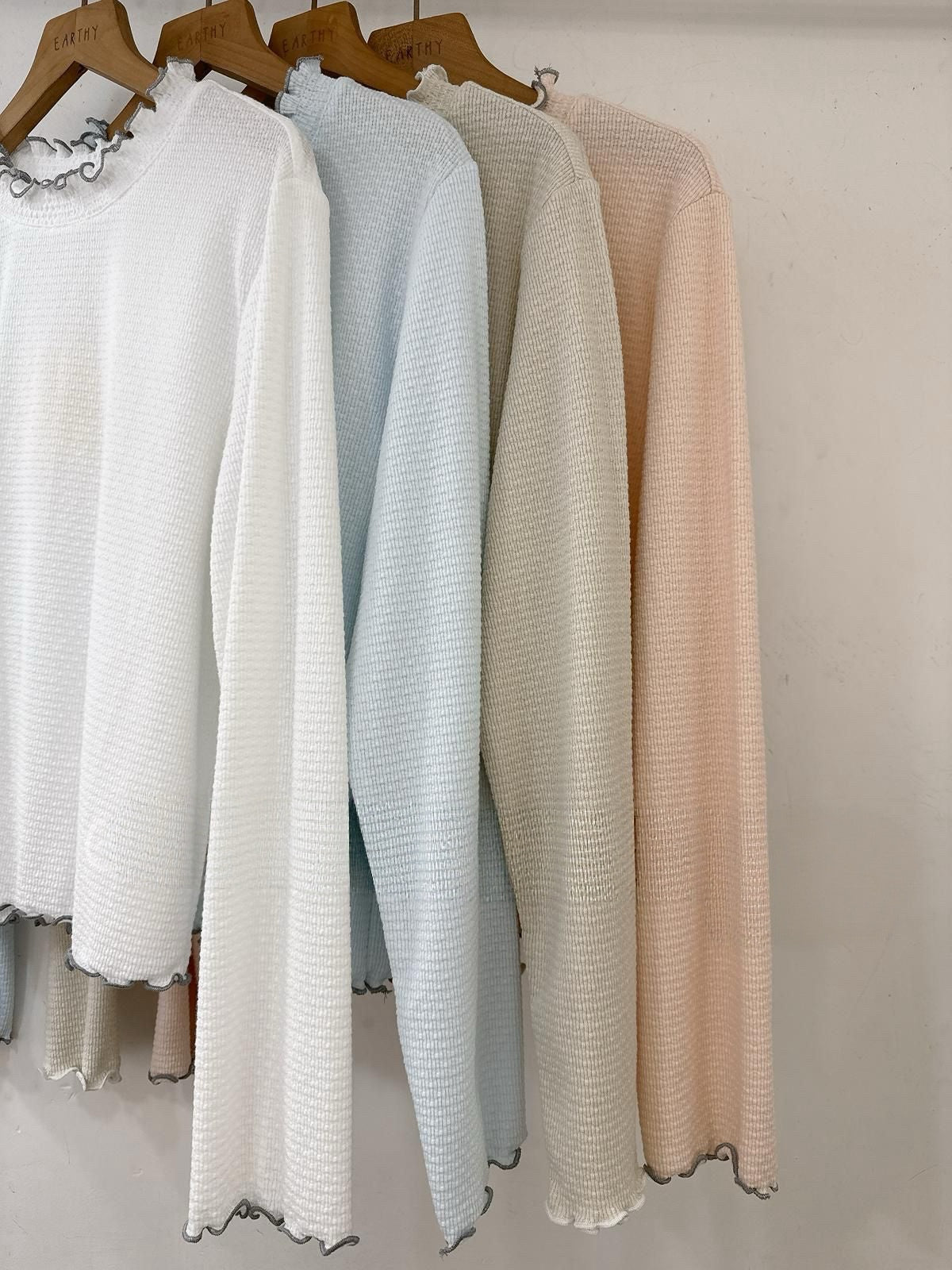 粒粒格格撞色邊Top|4色入