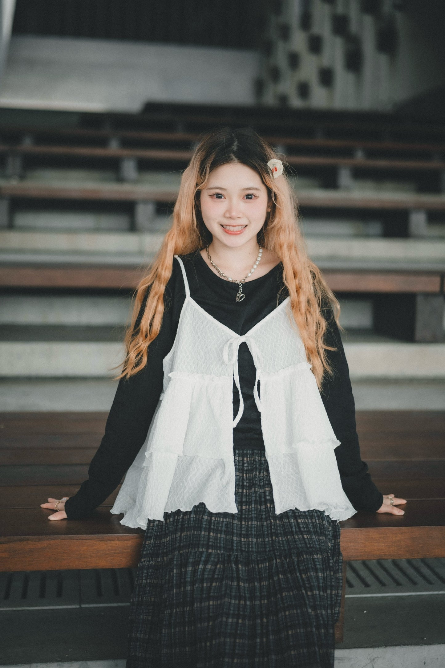 鏤花圖案捲邊長袖上衣|2色入