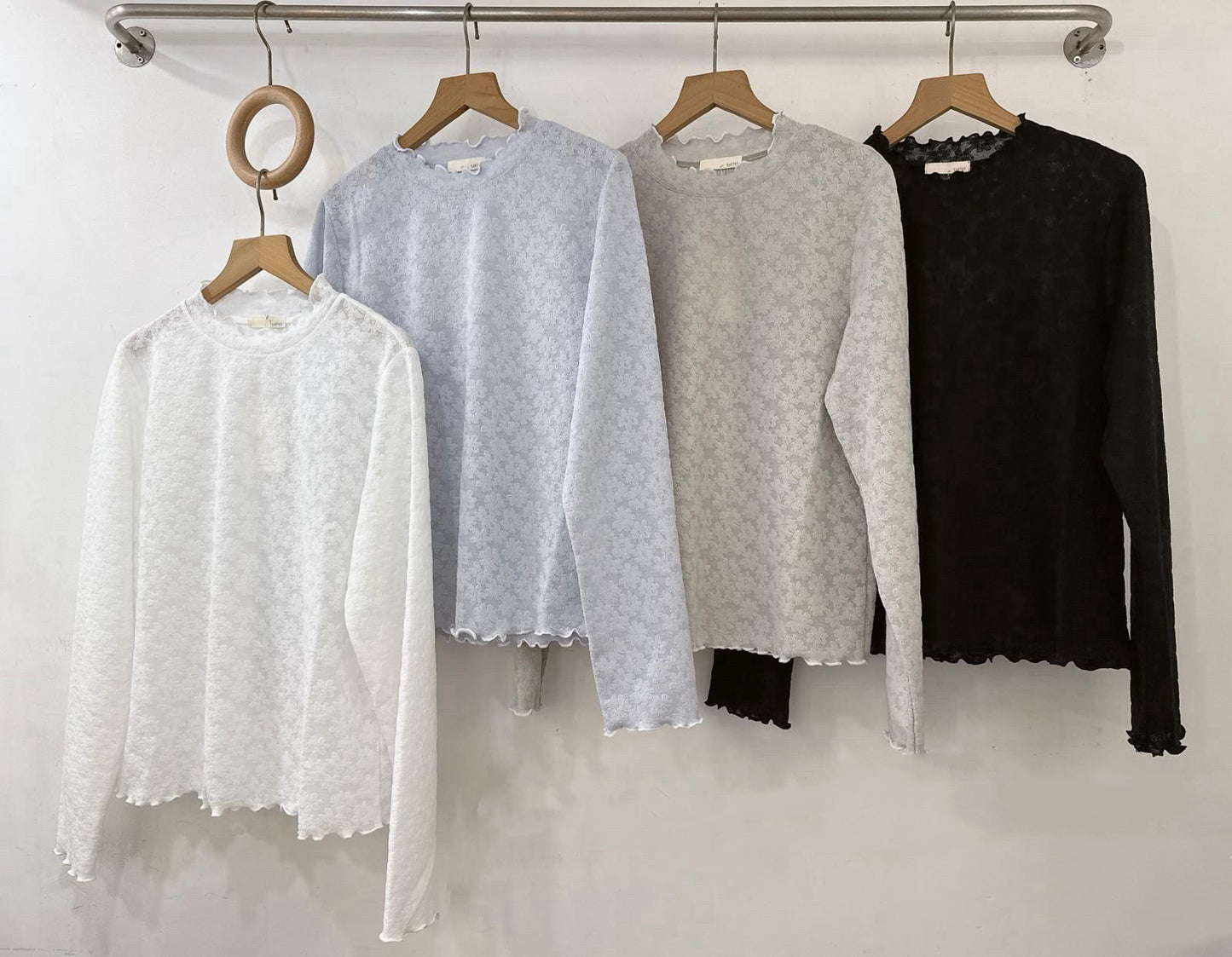 正式宣佈售完😭❗️暗花花紋捲邊TOP|4色入