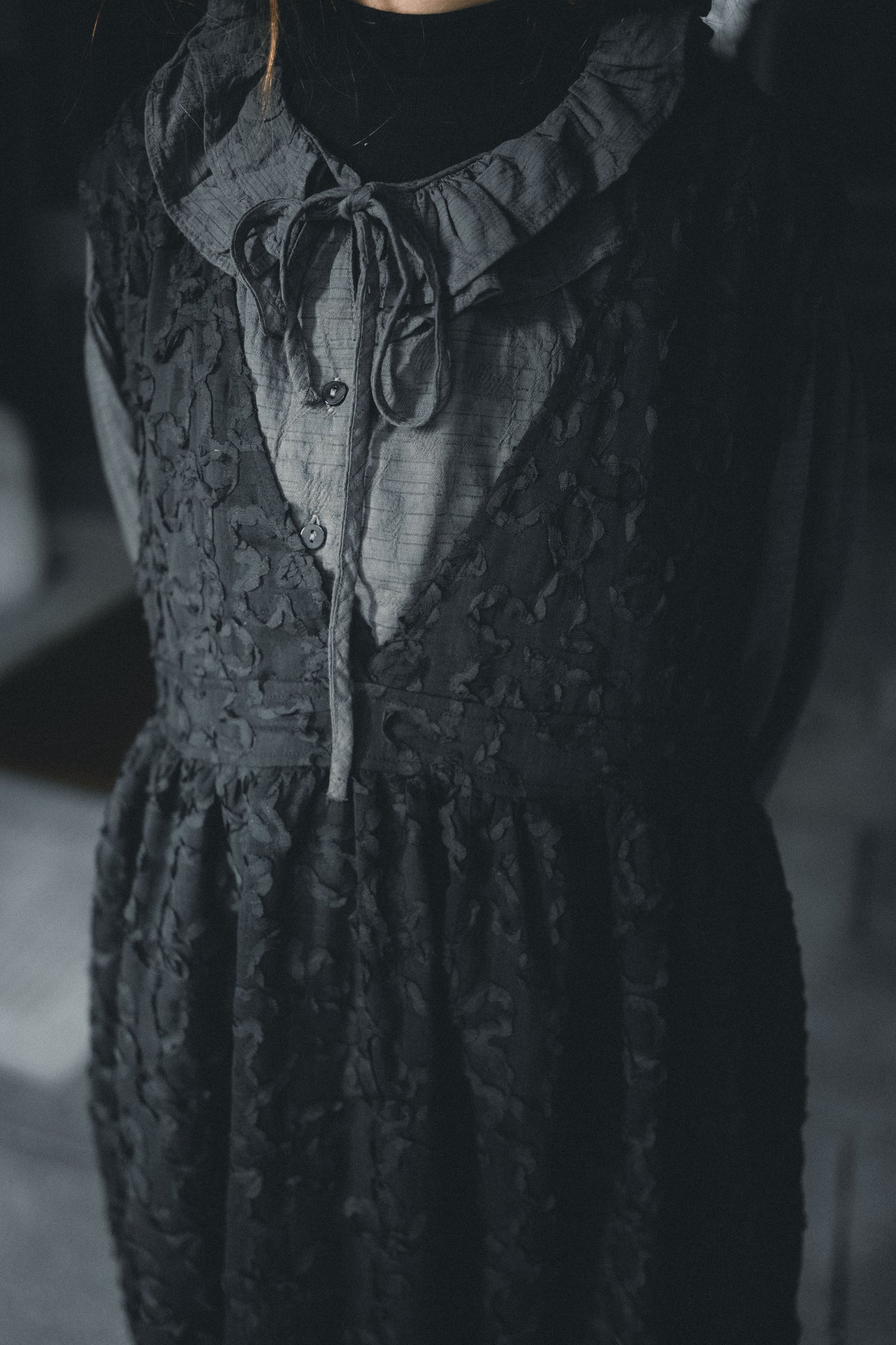 立體花花V領透透OPS|2色入