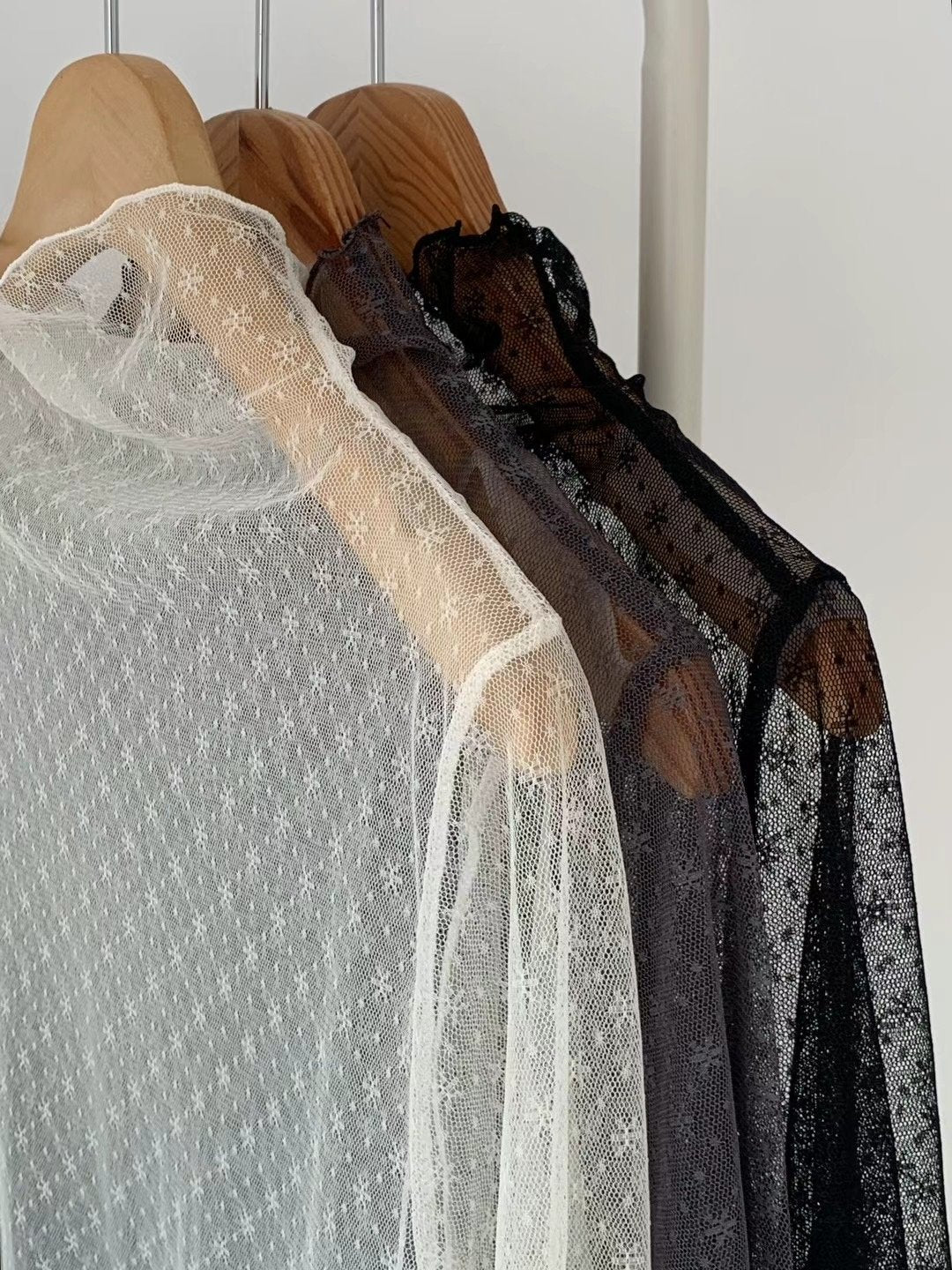 小雪花透膚捲邊內搭TOP|3色入