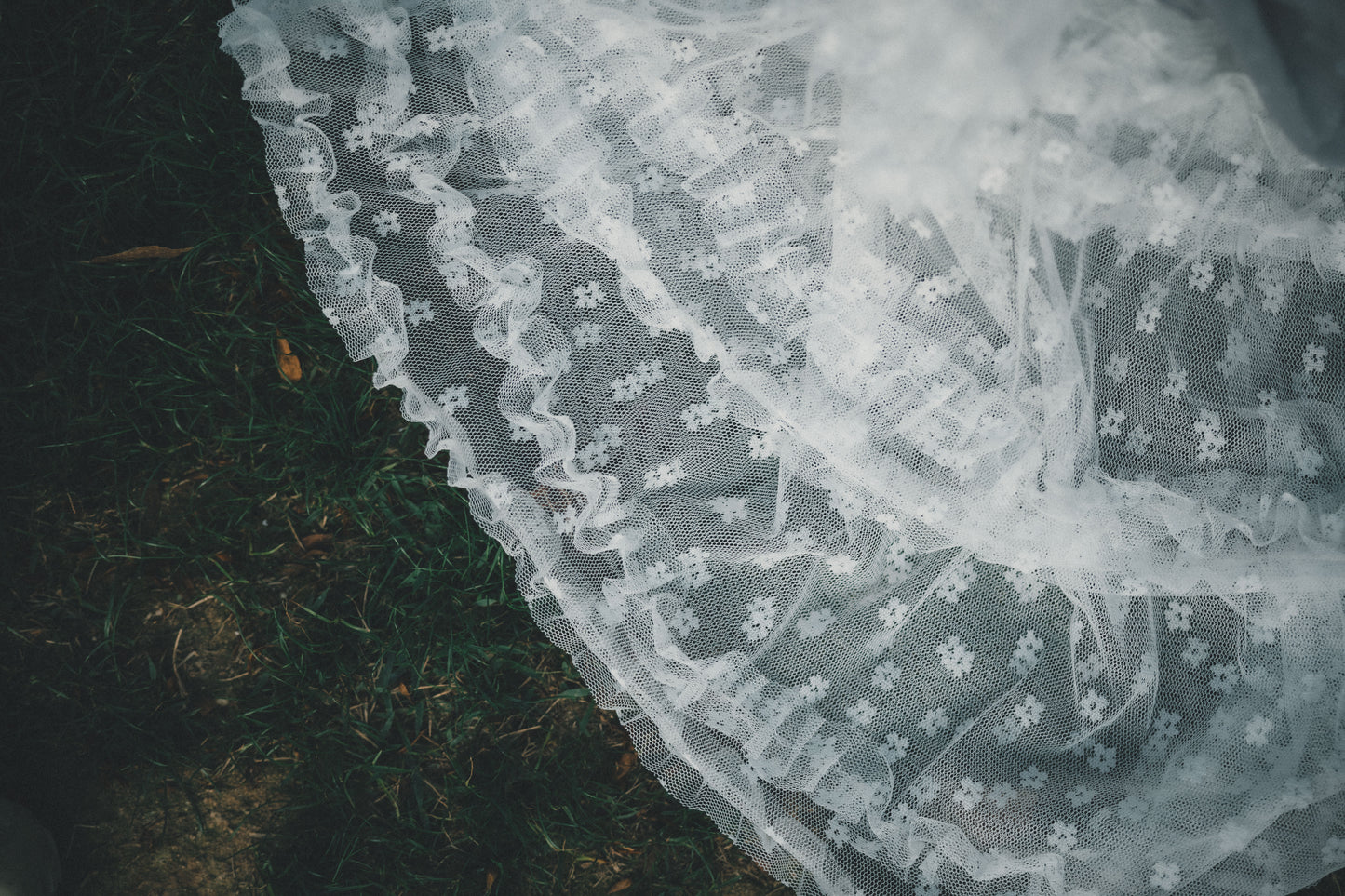 粒粒花 • 不規則紗紗裙|2色入