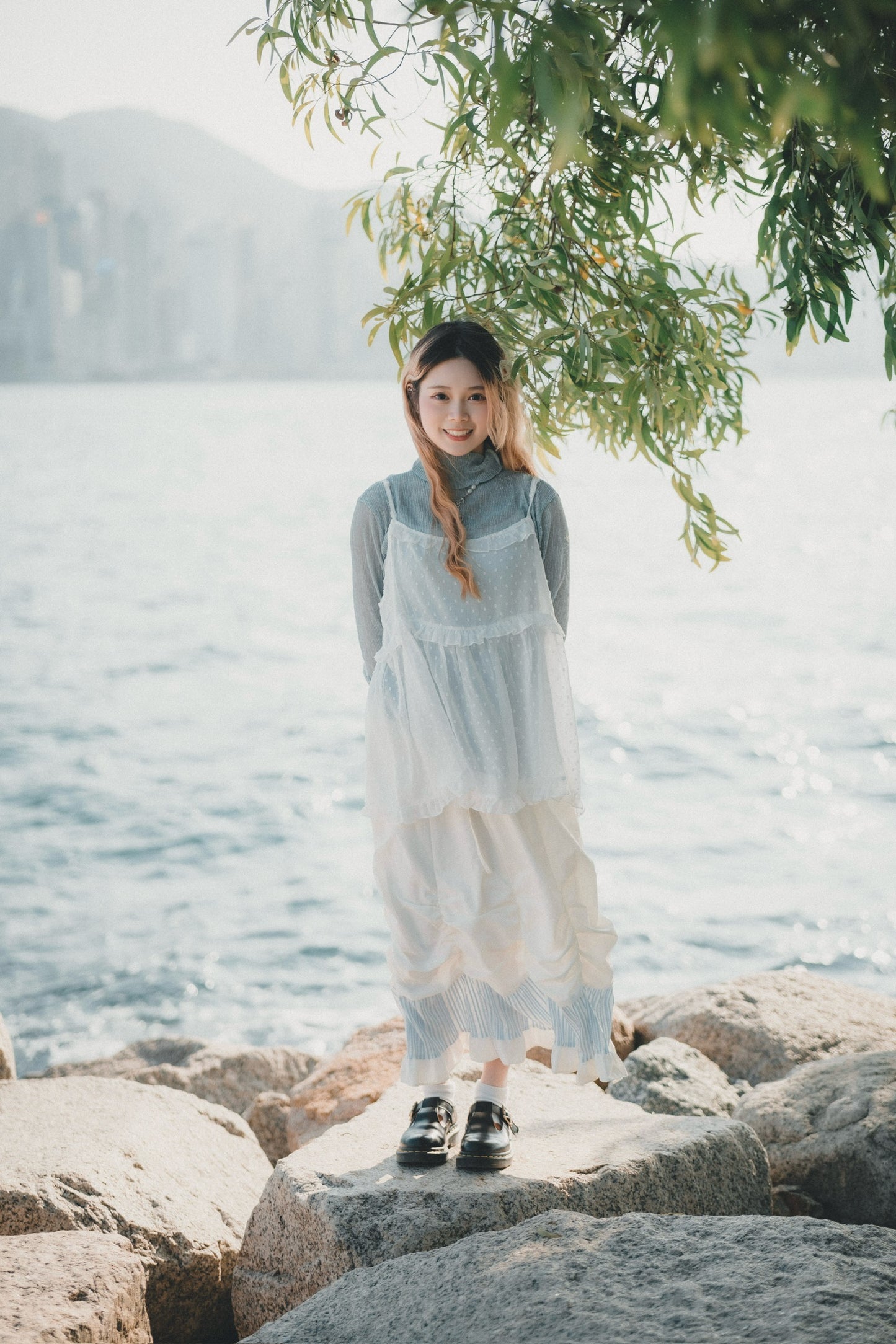 粒粒點花 ✿ 𝚛𝚞𝚏𝚏𝚕𝚎輕透背心layer|3色入