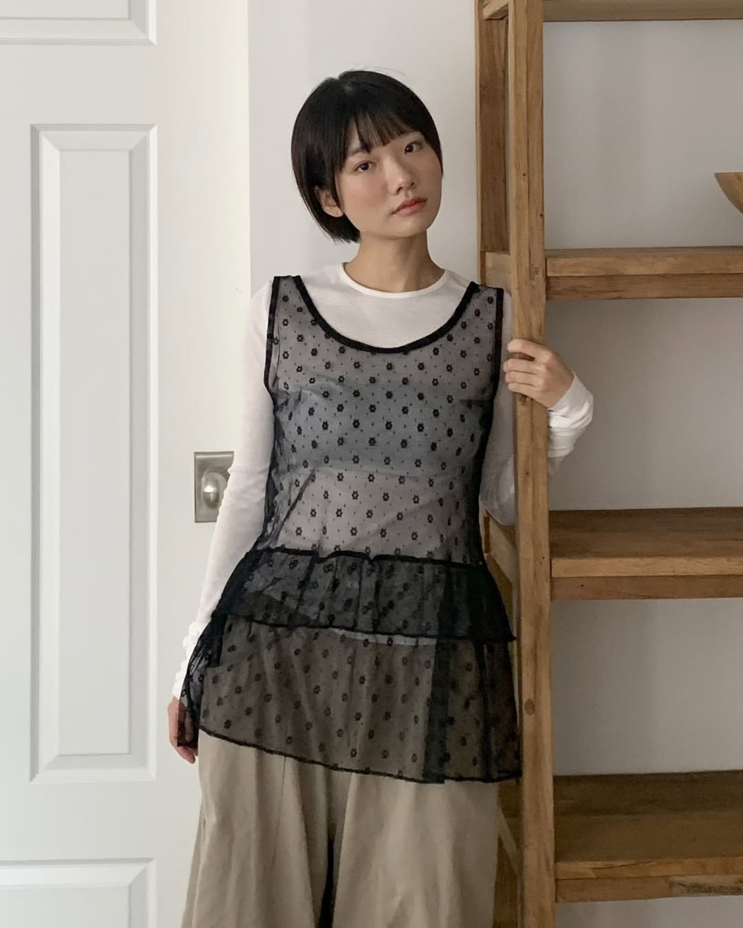 小花花 ✿ 雙層荷葉透透背心layer|2色入