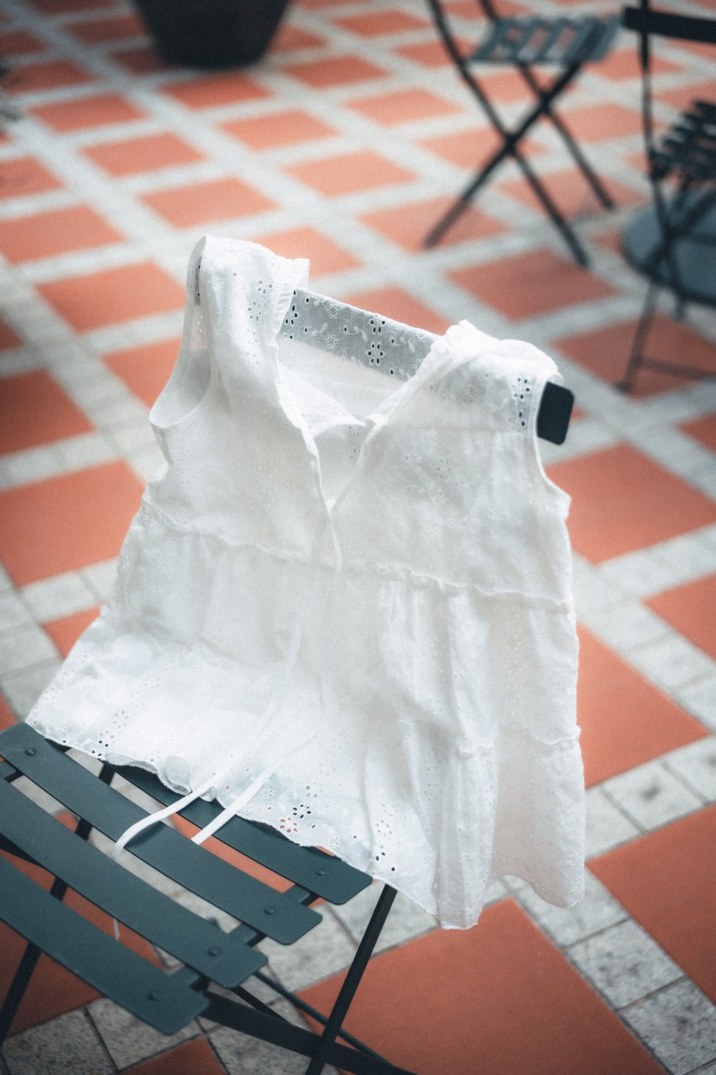 小花邊領𖥧⁺. 綁結通花背心vest|1色入