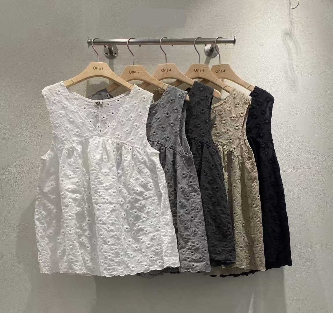 好襯 ✿ 小v領通花背心|5色入