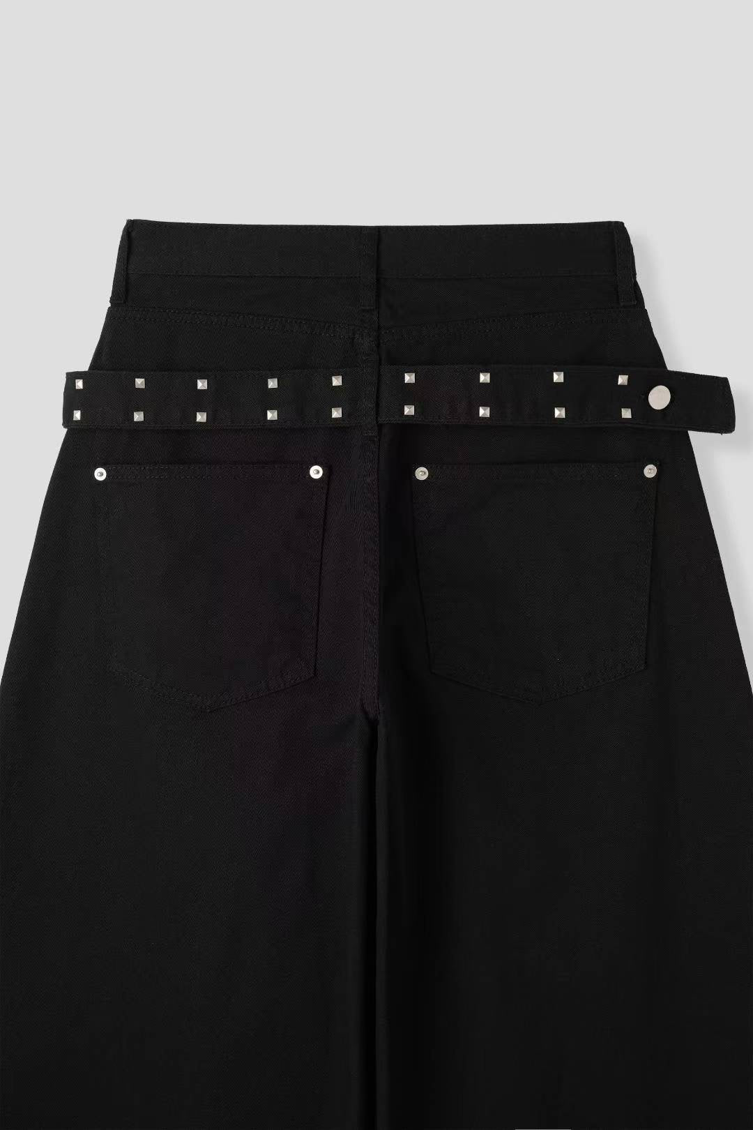 鉚釘半腰帶彎刀褲|1色入