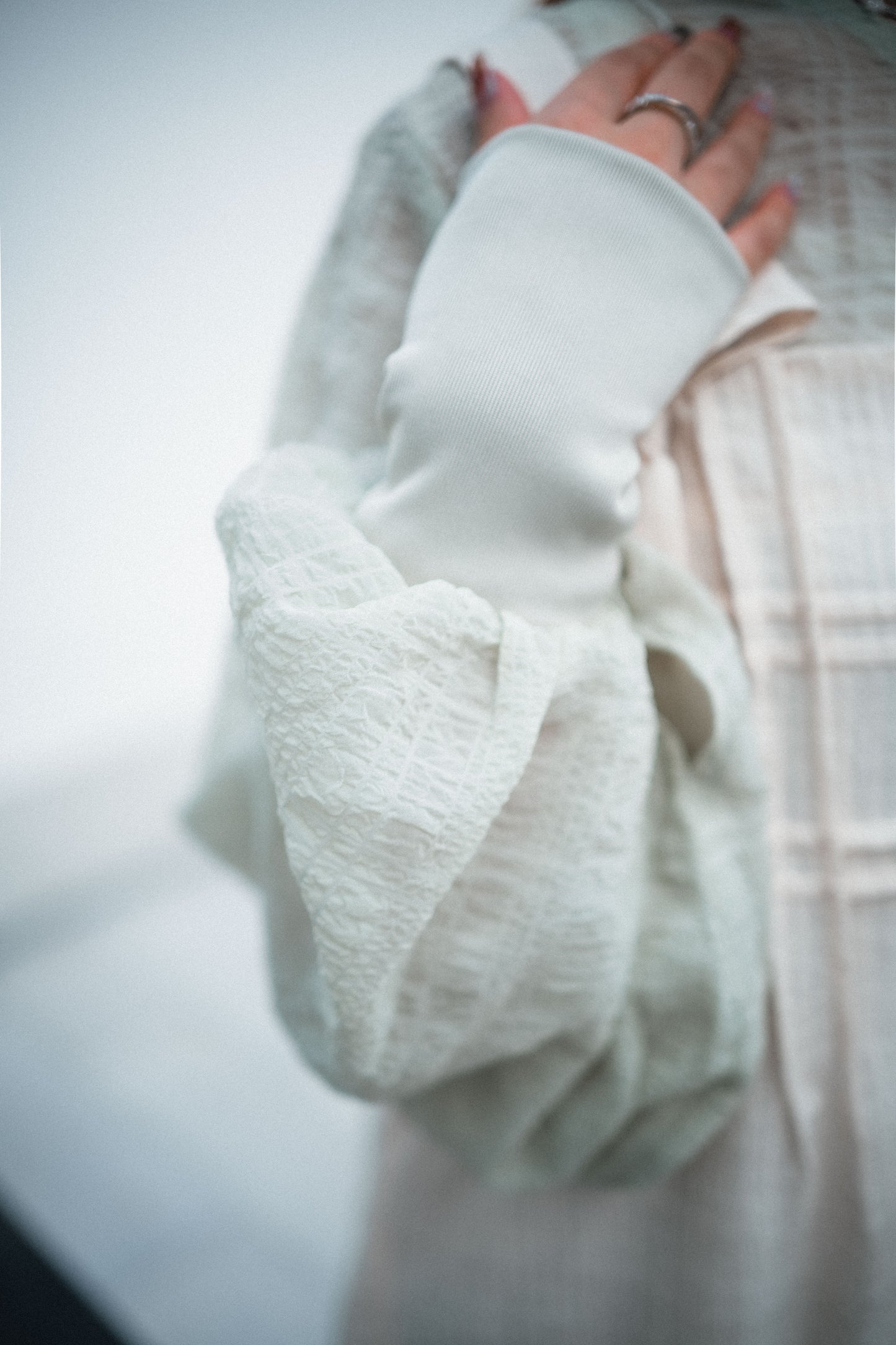 JP紋理感立體綫條雪紡泡泡感上衣|3色入