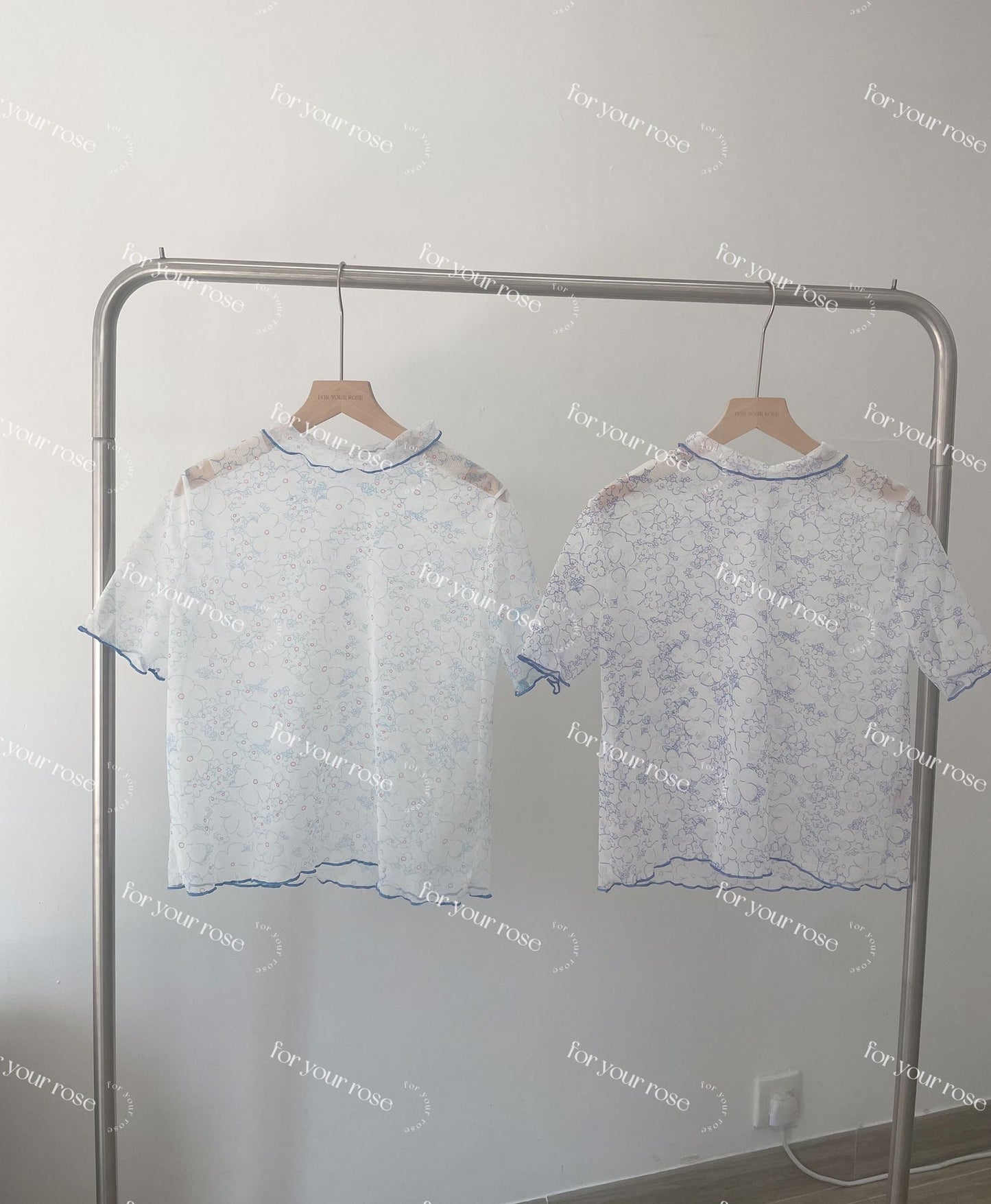 明線花花透膚感ruffle top|2色入