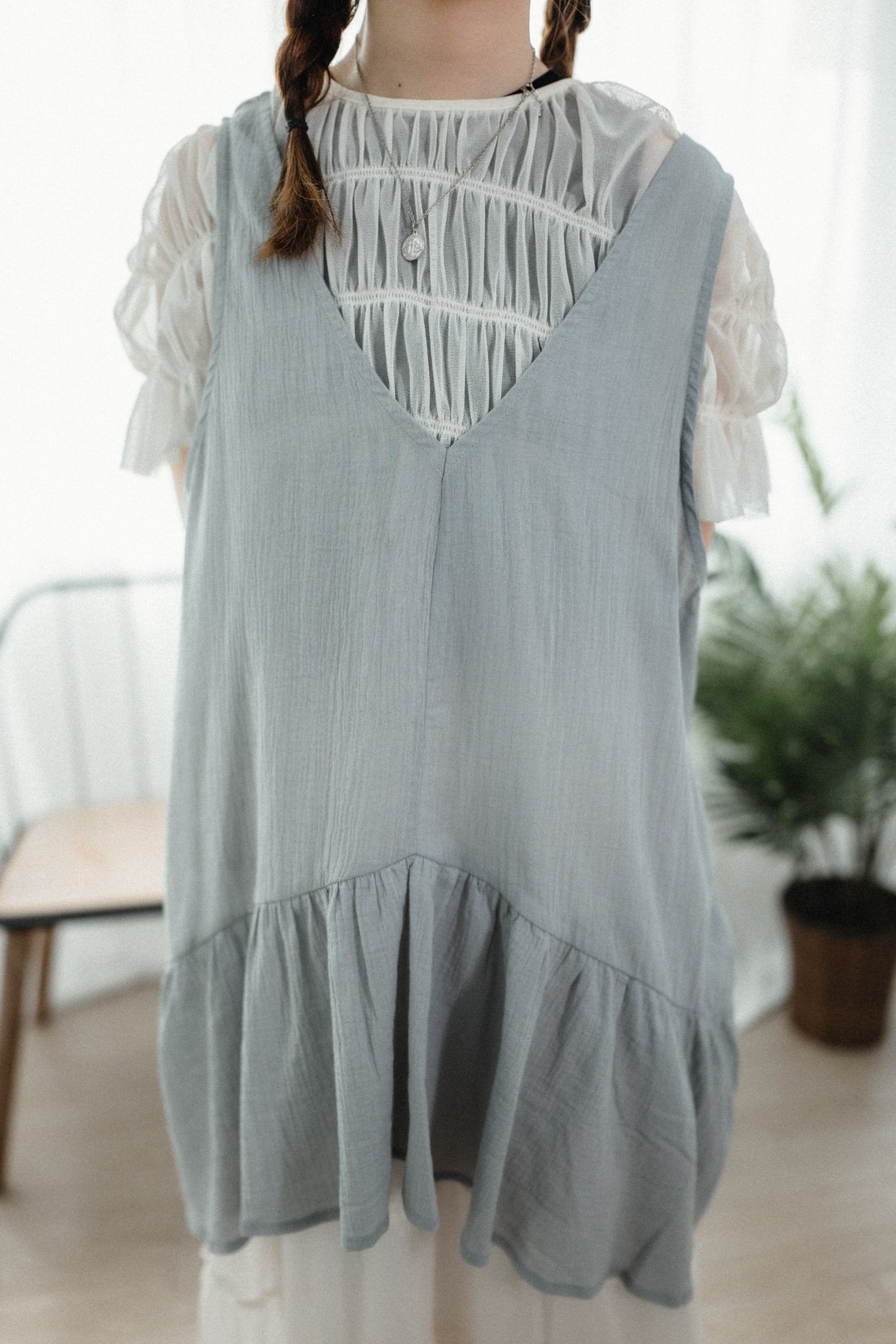 日系V領荷葉魚尾邊疊穿Layer|2色入