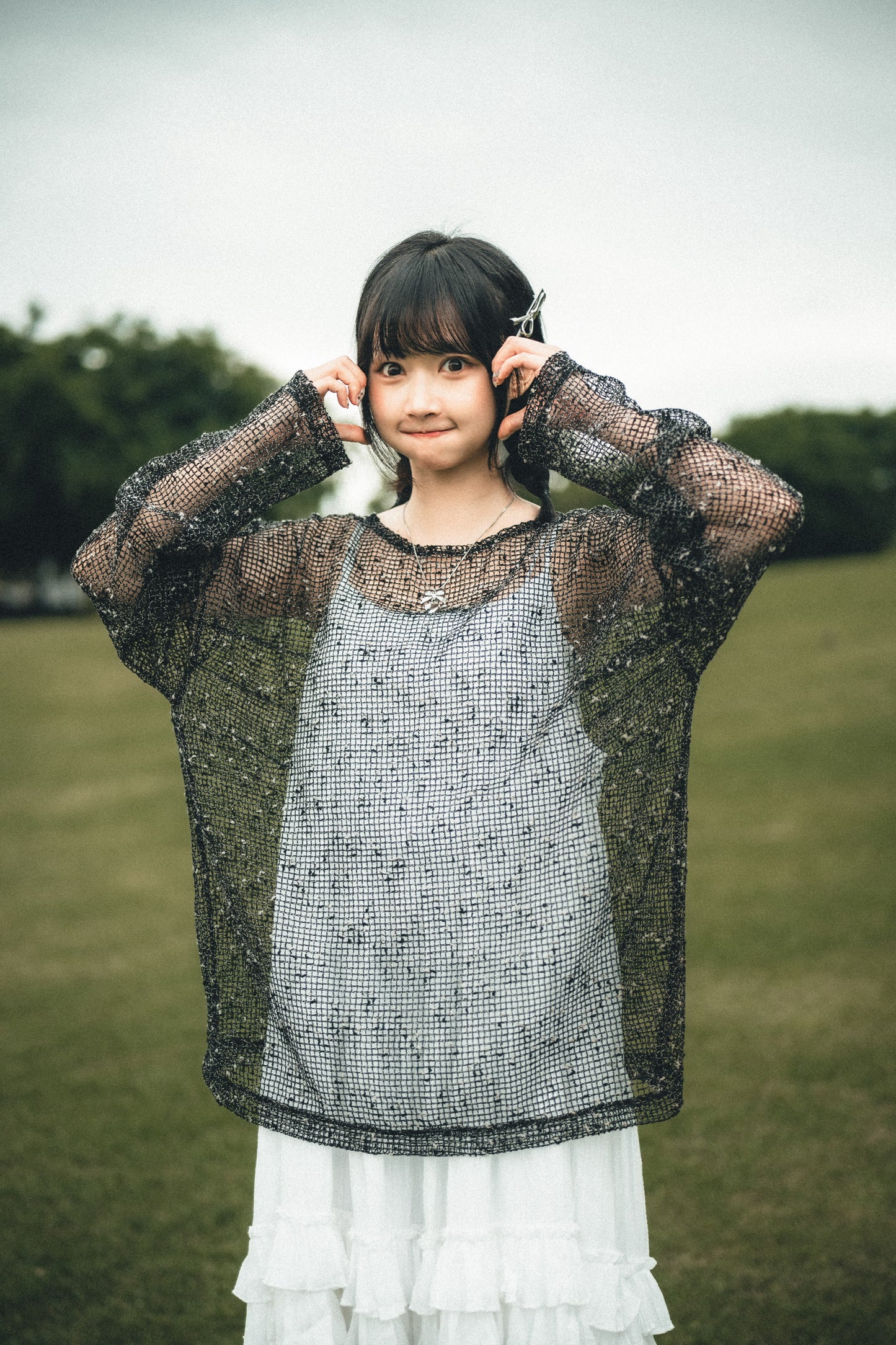 KR線粒點鏤空網格TEE|3色入