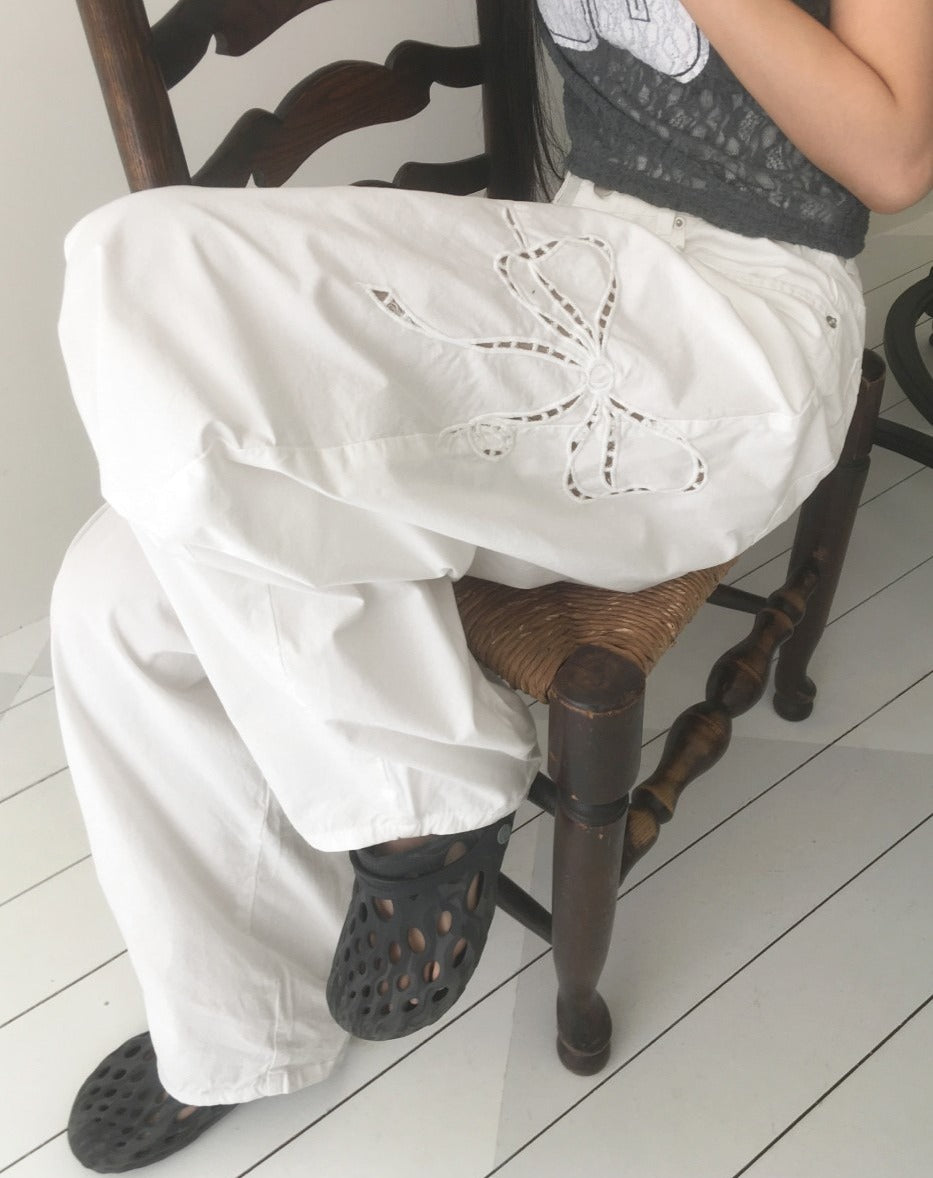 [NEW🎀] 鏤空蝴蝶結圖案彎刀褲｜2色入