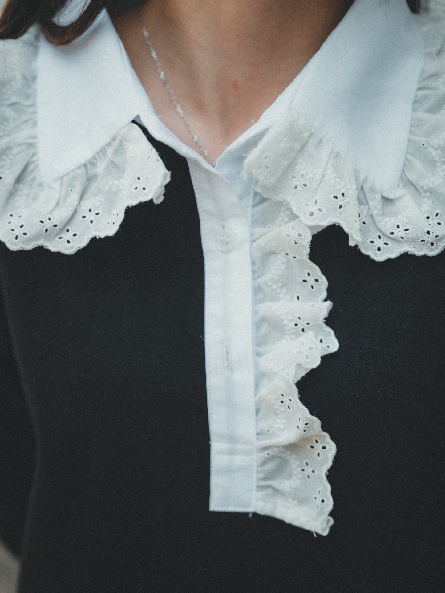 通花娃娃領 ❁ 薄長袖上衣｜2色入