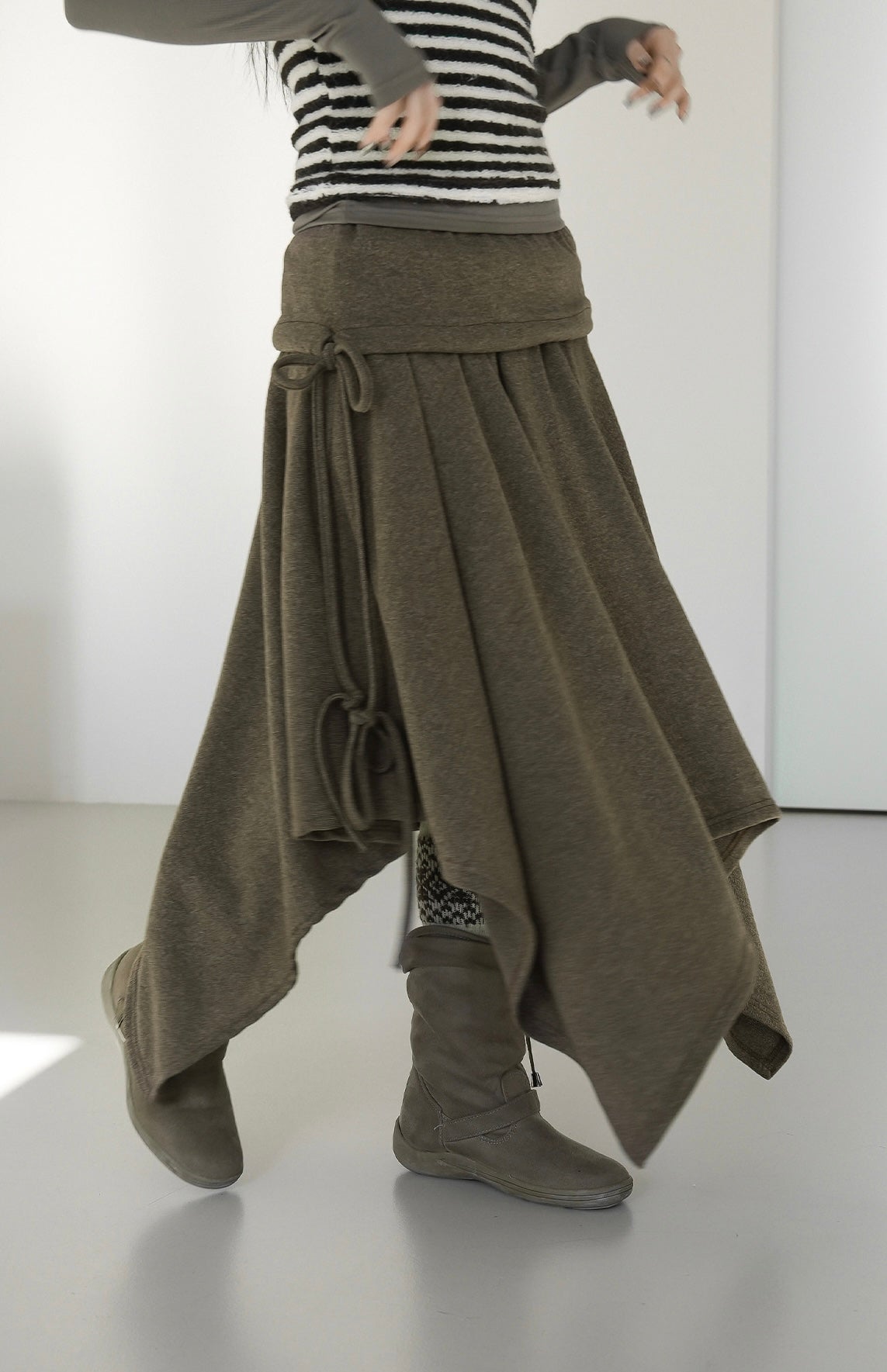 不對稱下擺中長版半裙｜2色入