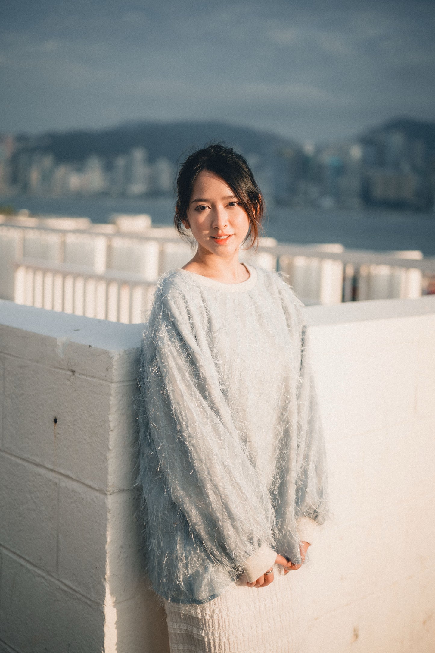 𝘍𝑙𝘶𝑓𝘧𝑦✨閃閃羽毛圓領top｜4色入