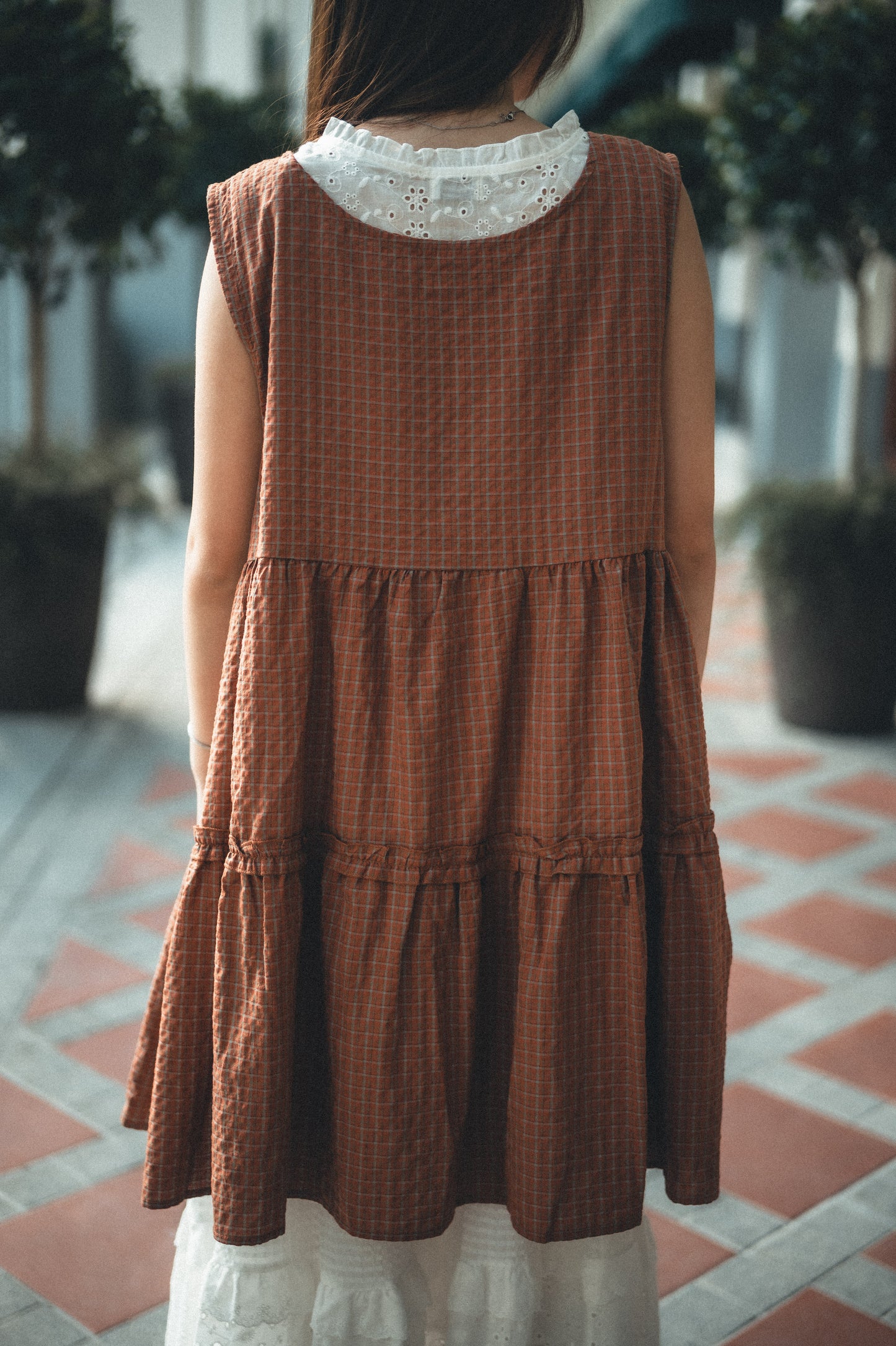 獨家！格紋ruffle綁帶馬甲背心｜2色入