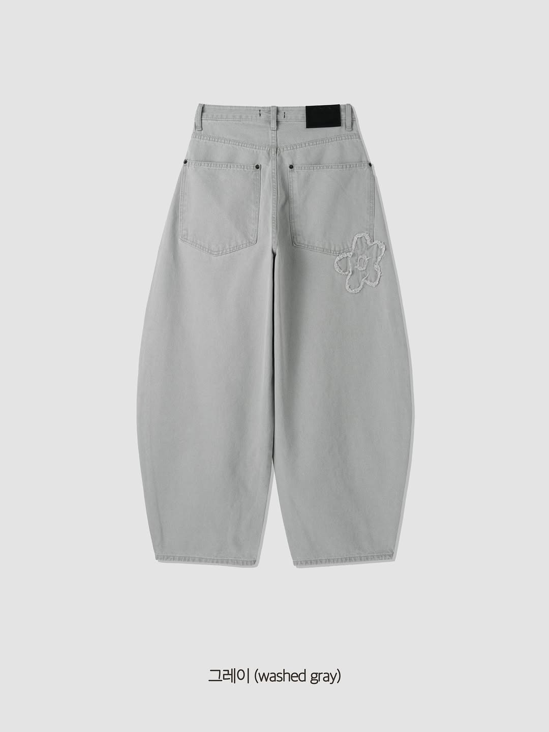 洗水淺灰花花彎刀褲｜1色入