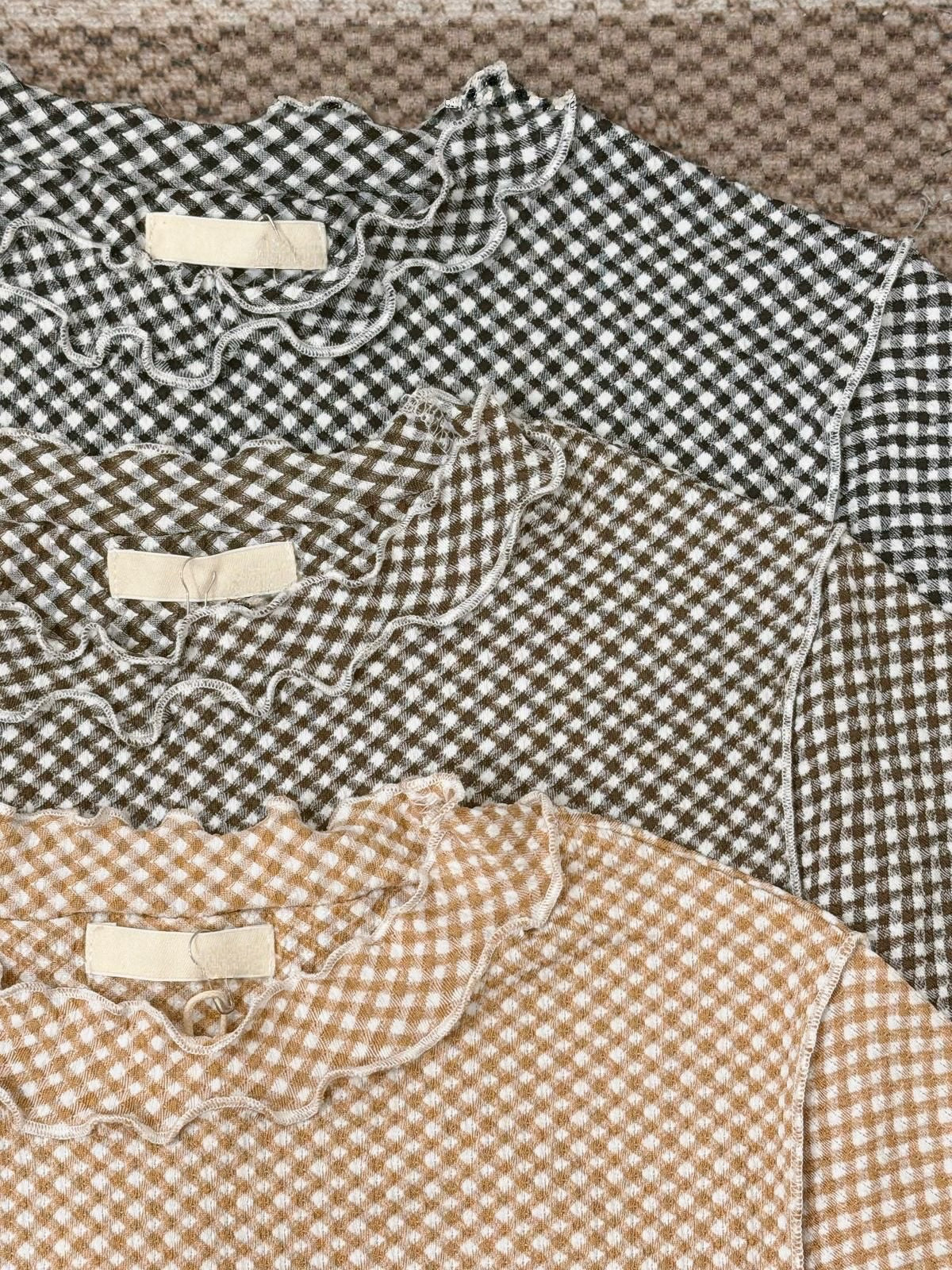 QQ細格紋Ruffle Top｜3色入