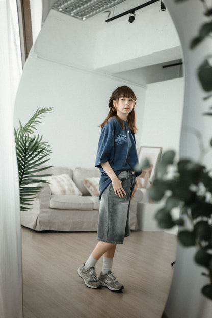 Brush Washed Wide Fit Denim Half Pants | 1 color