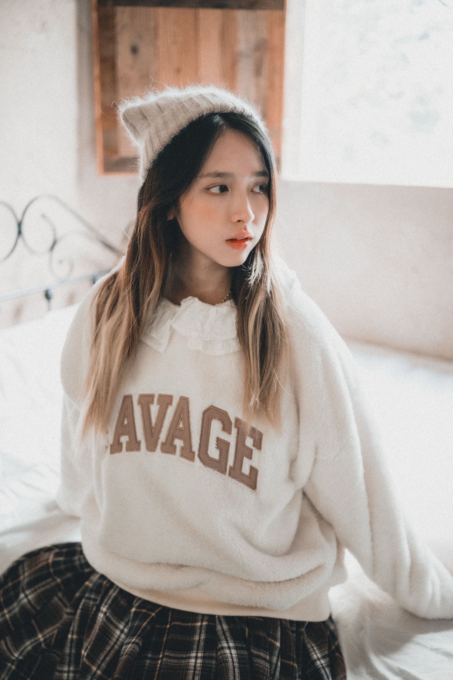 毛茸茸🐻‍❄️ 大刺繡SAVAGE字衛衣｜4色入