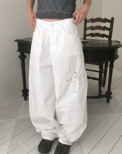 [NEW🎀] 鏤空蝴蝶結圖案彎刀褲｜2色入