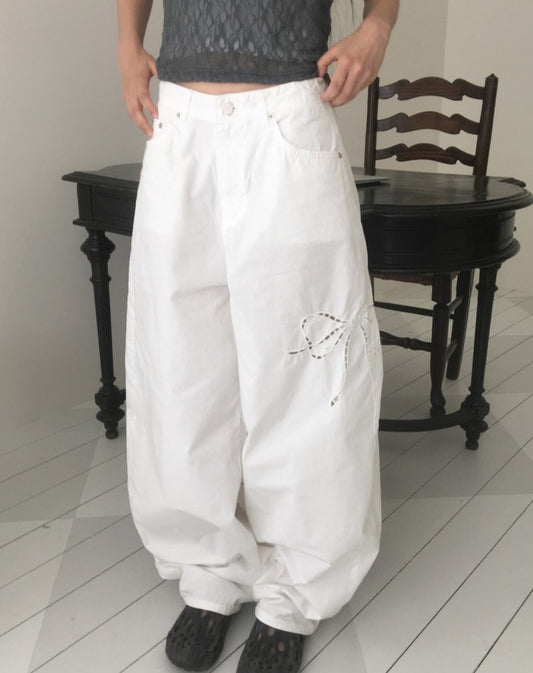 [NEW🎀] 鏤空蝴蝶結圖案彎刀褲｜2色入