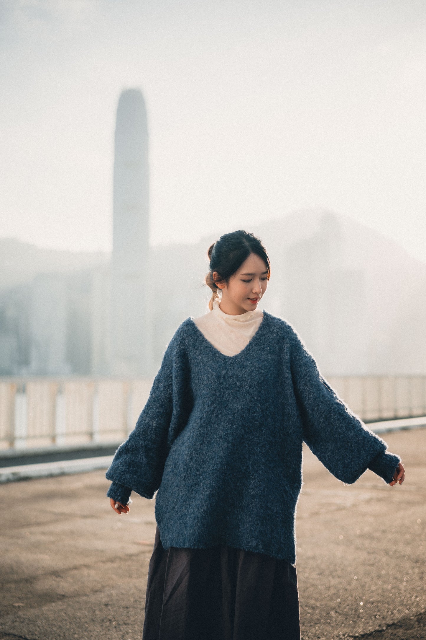 羊毛混紡V領針織上衣｜3色入