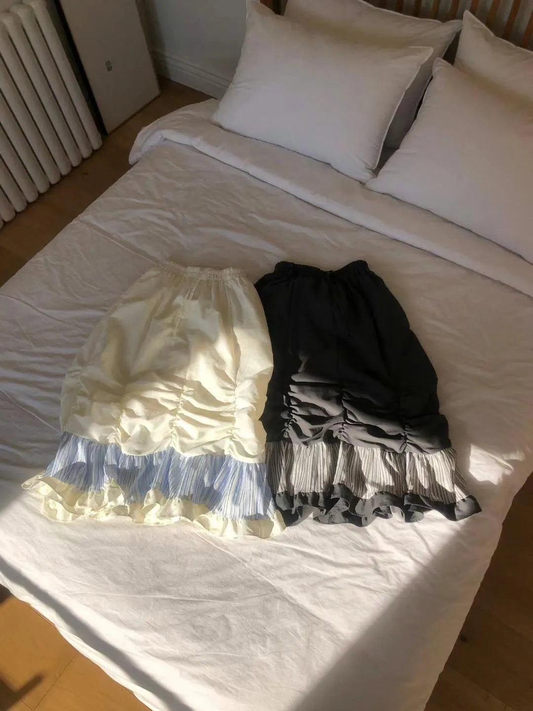 日系🤍 抽褶設計拼接直間花邊半裙｜2色入