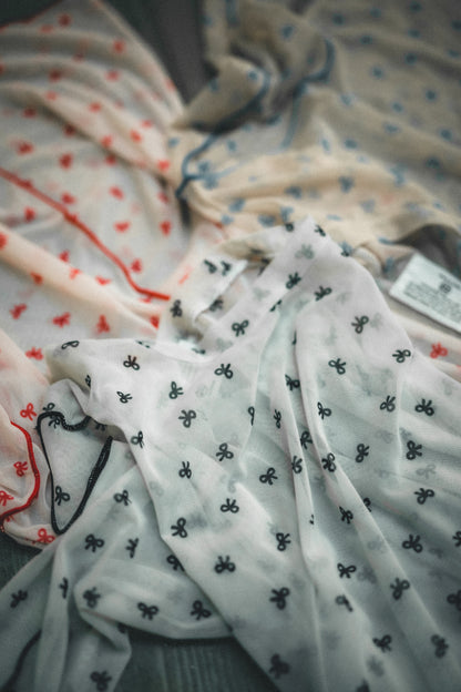 超靚內搭🥹🎀 小捲邊蝴蝶結pattern內搭｜3色入