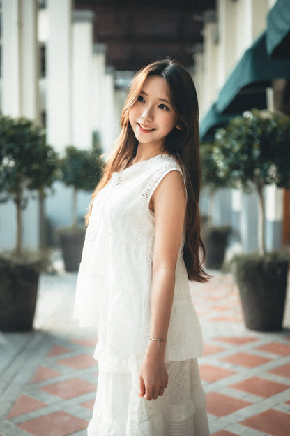 小花邊領𖥧⁺. 綁結通花背心vest｜1色入