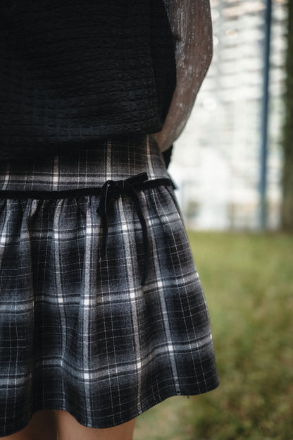 英式格子蝴蝶結薄絨面短裙｜2色入
