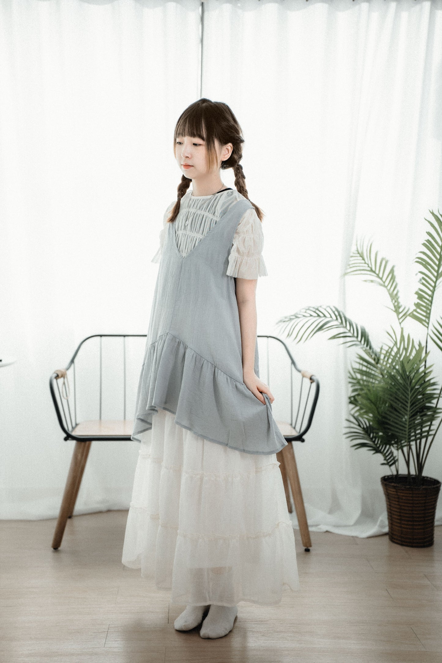 日系V領荷葉魚尾邊疊穿Layer｜2色入