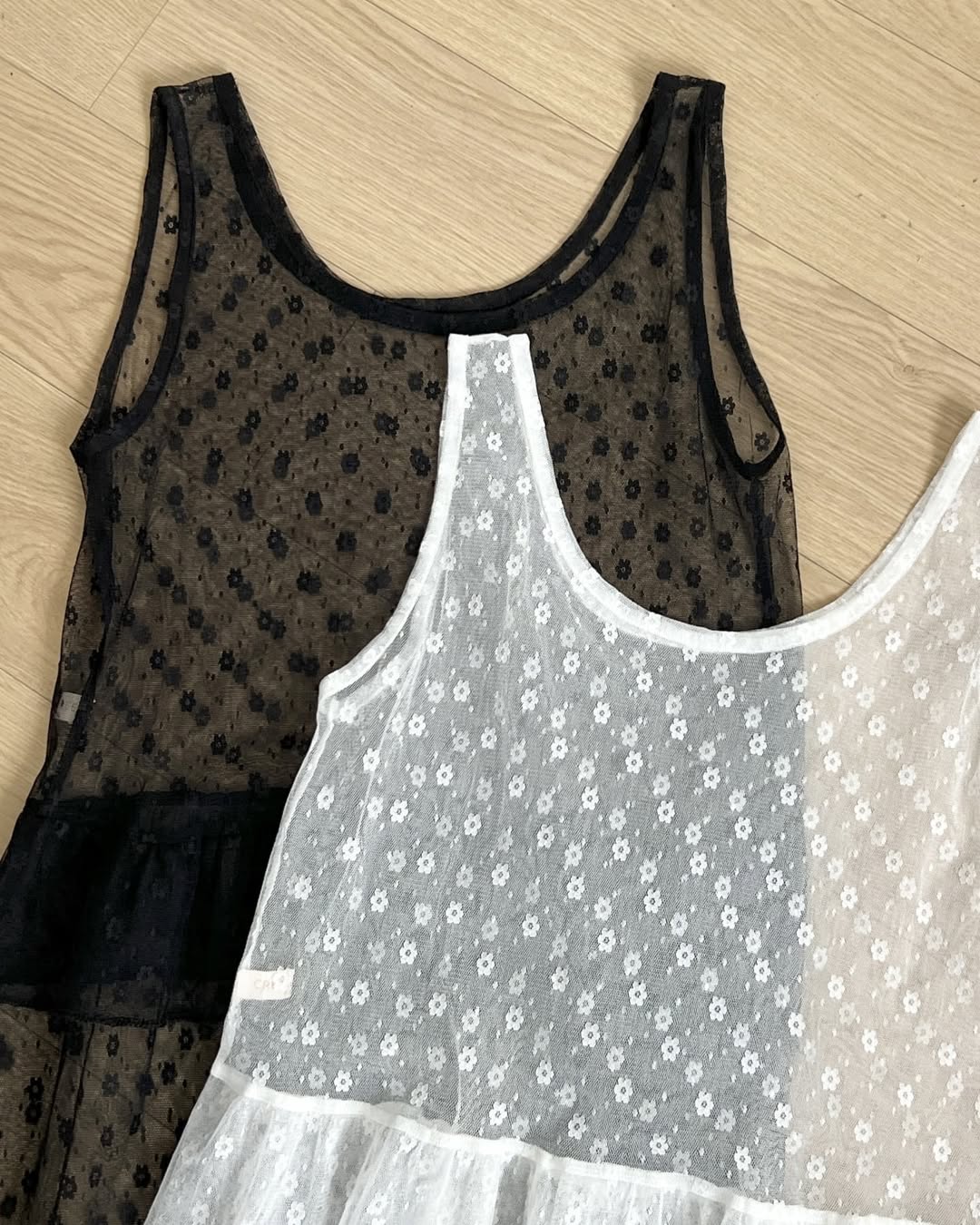 小花花 ✿ 雙層荷葉透透背心layer｜2色入