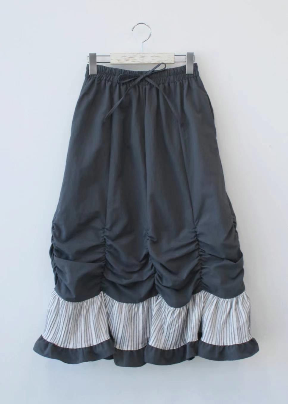 日系🤍 抽褶設計拼接直間花邊半裙｜2色入