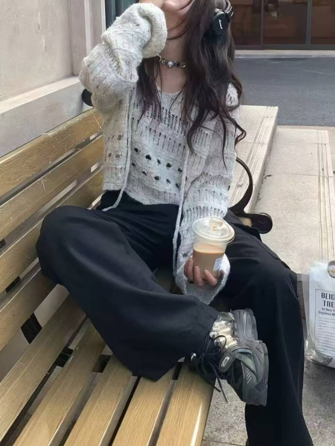 韓系溫柔鏤花綁繩針織上衣｜2色入