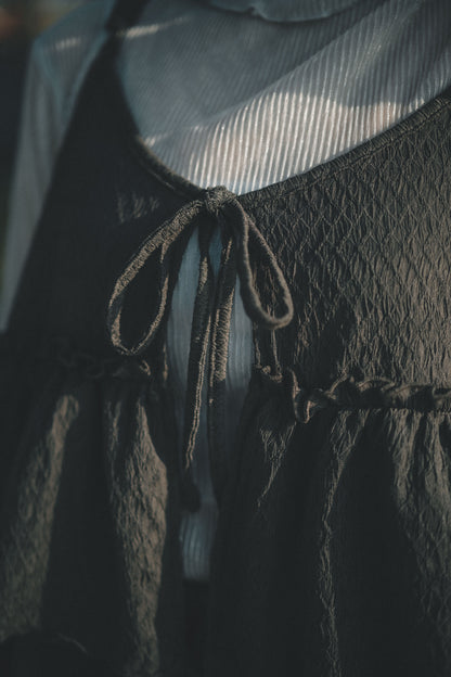 小菱格壓紋🔸荷葉吊帶layer｜3色入