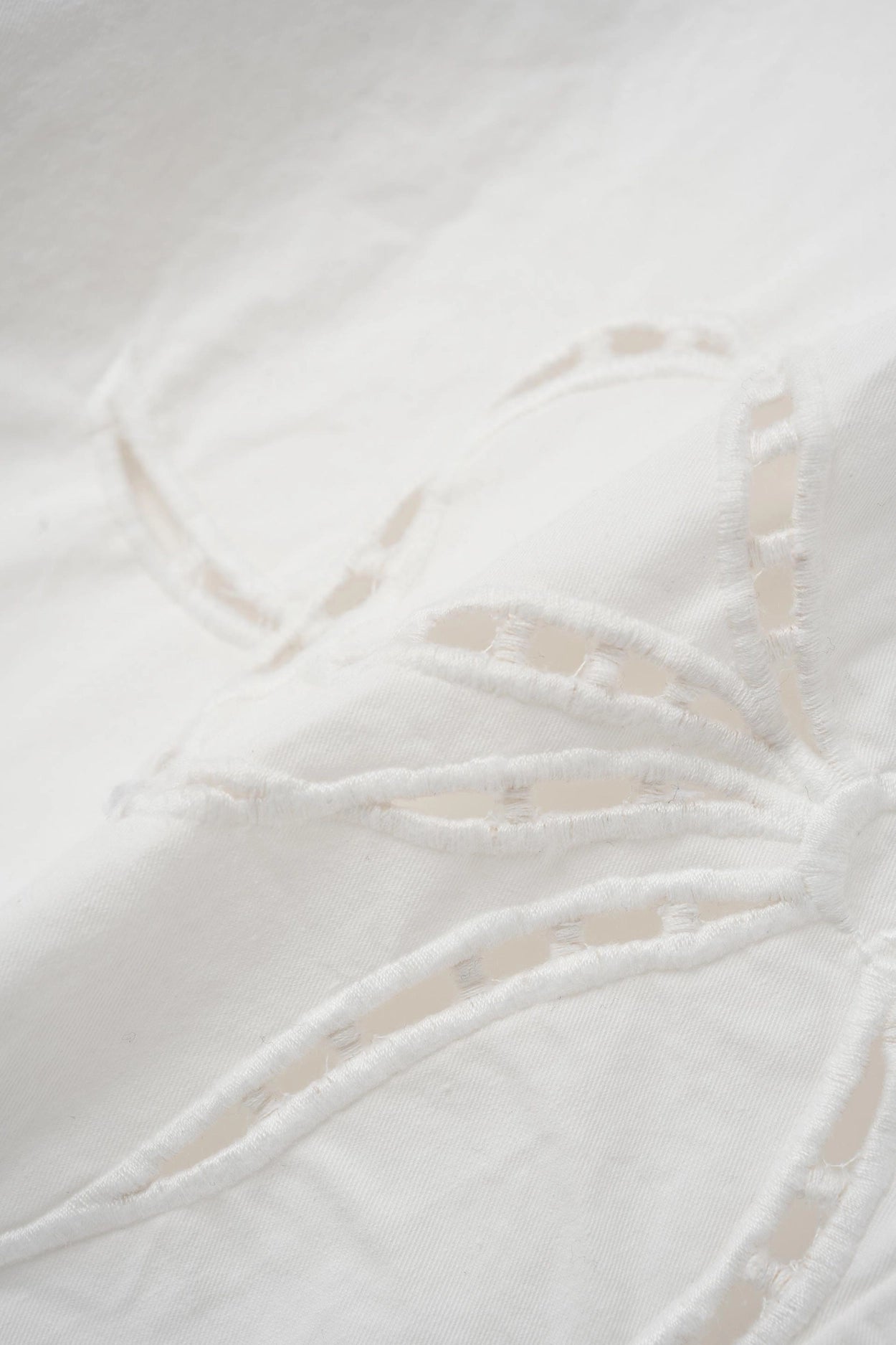 [NEW🎀] 鏤空蝴蝶結圖案彎刀褲｜2色入