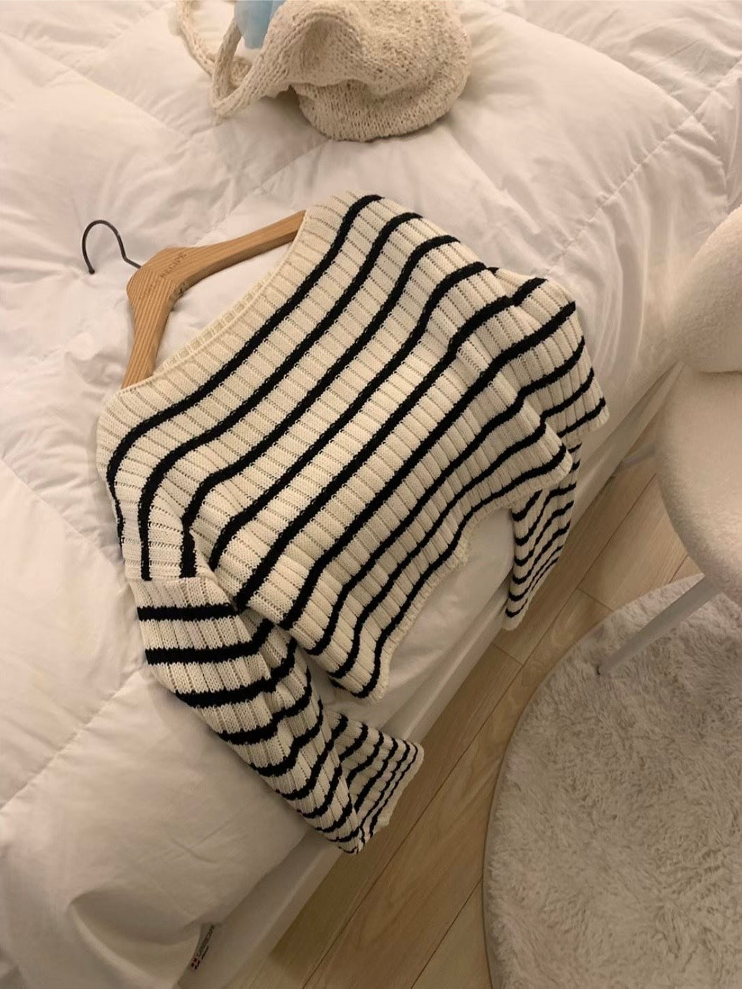 寬領口橫紋針織上衣｜4色入