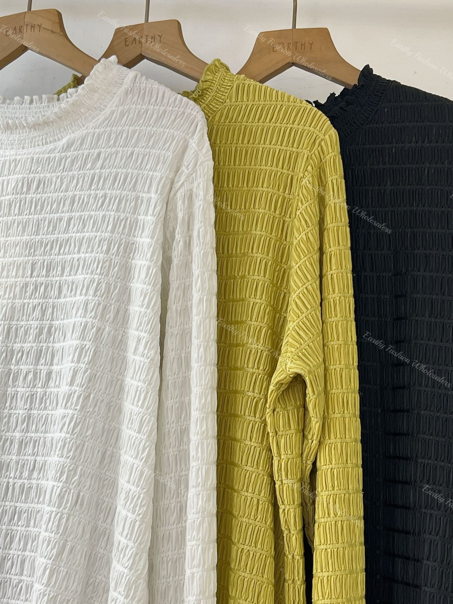 暗格紋Ruffle領內搭Top｜3色入