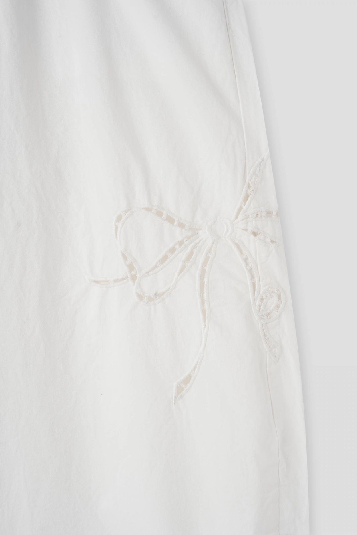 [NEW🎀] 鏤空蝴蝶結圖案彎刀褲｜2色入