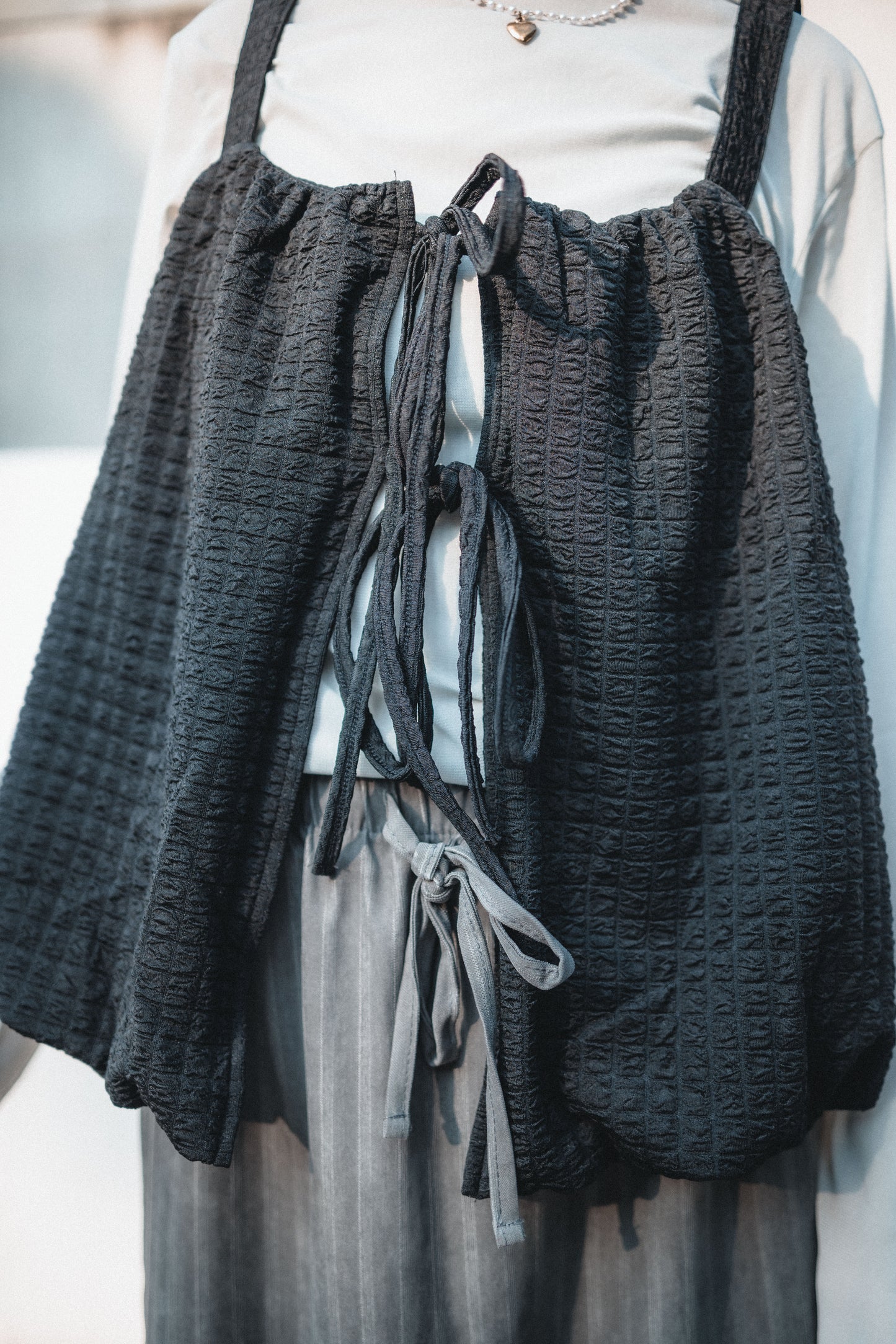 多穿法！泡泡格綁帶背心外搭｜4色入