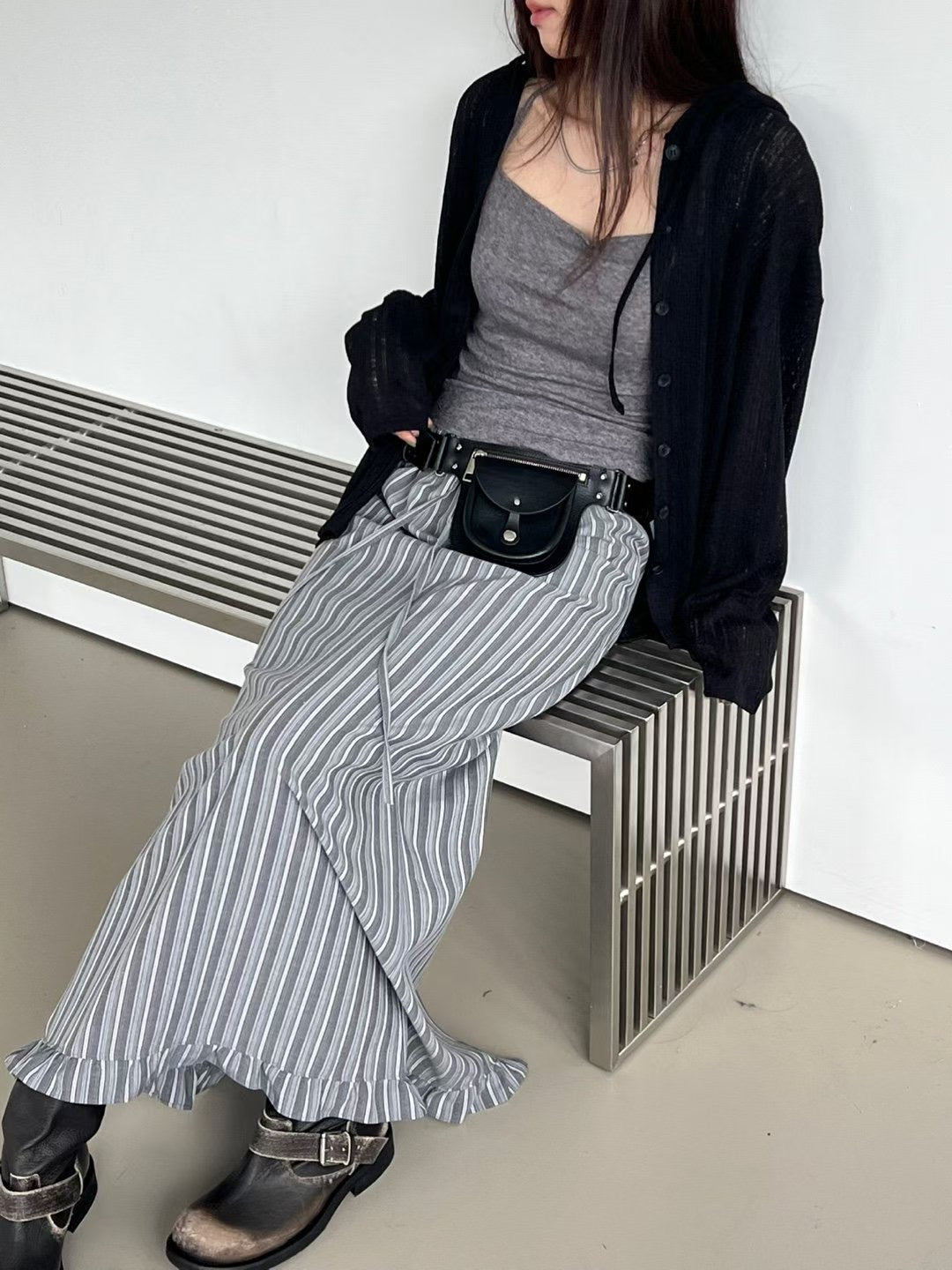 顯瘦直條紋後分岔半裙｜2色入